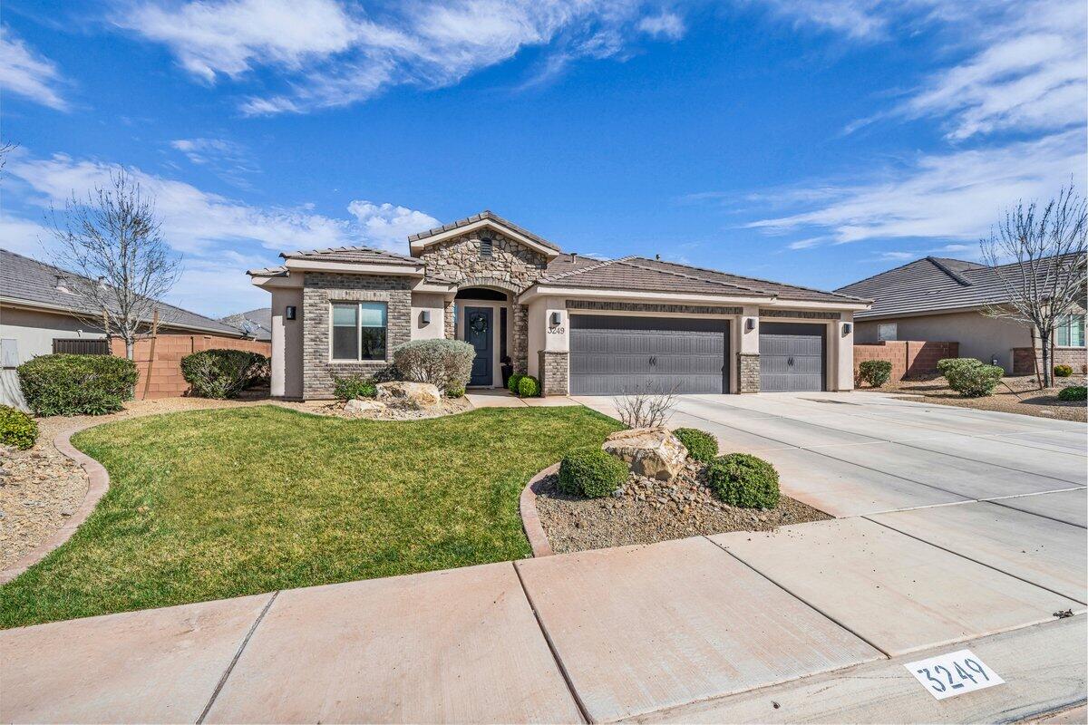 ELMWOOD ESTATES - Residential