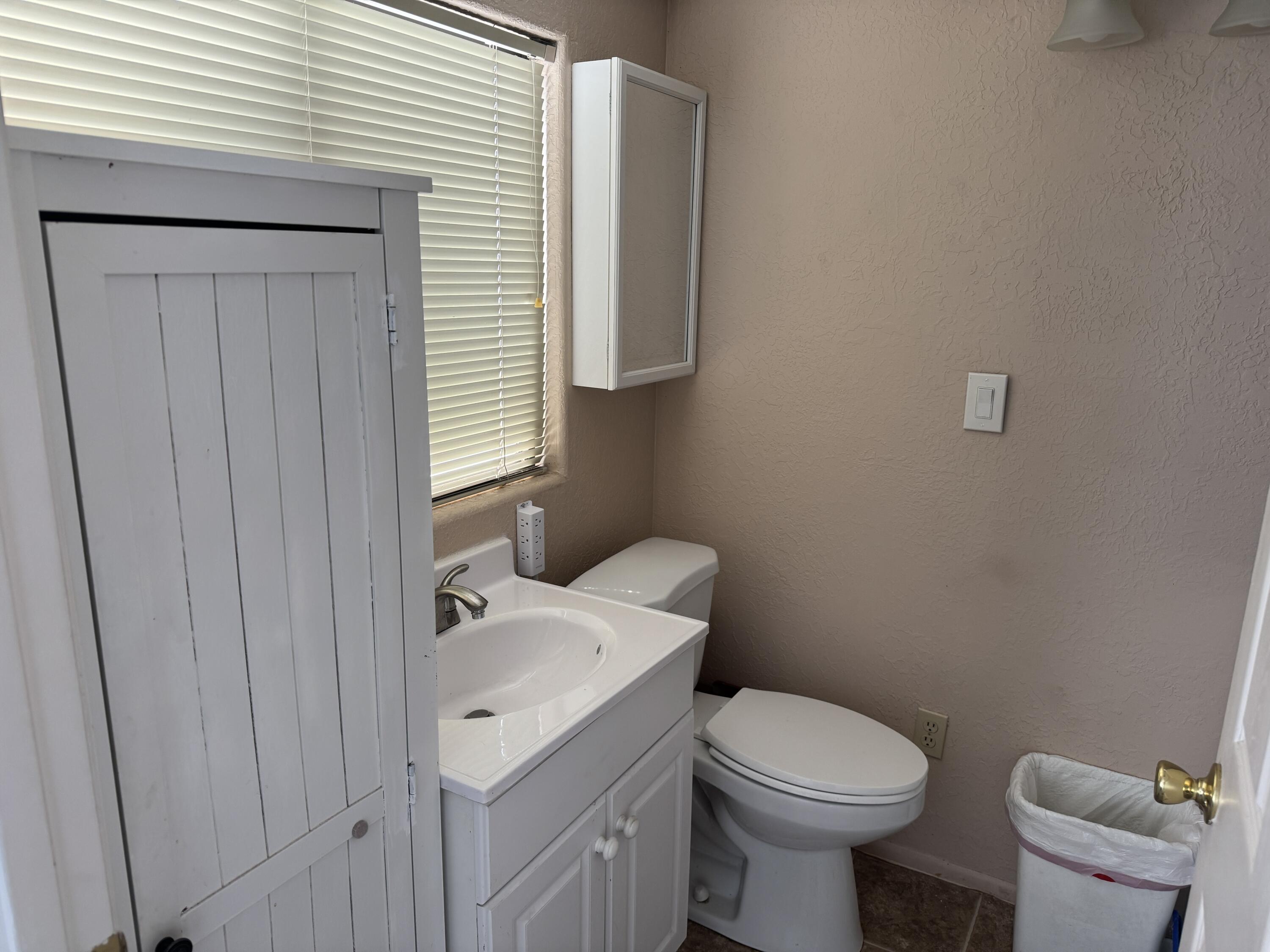 CANYON BREEZE RV RESORT - Residential