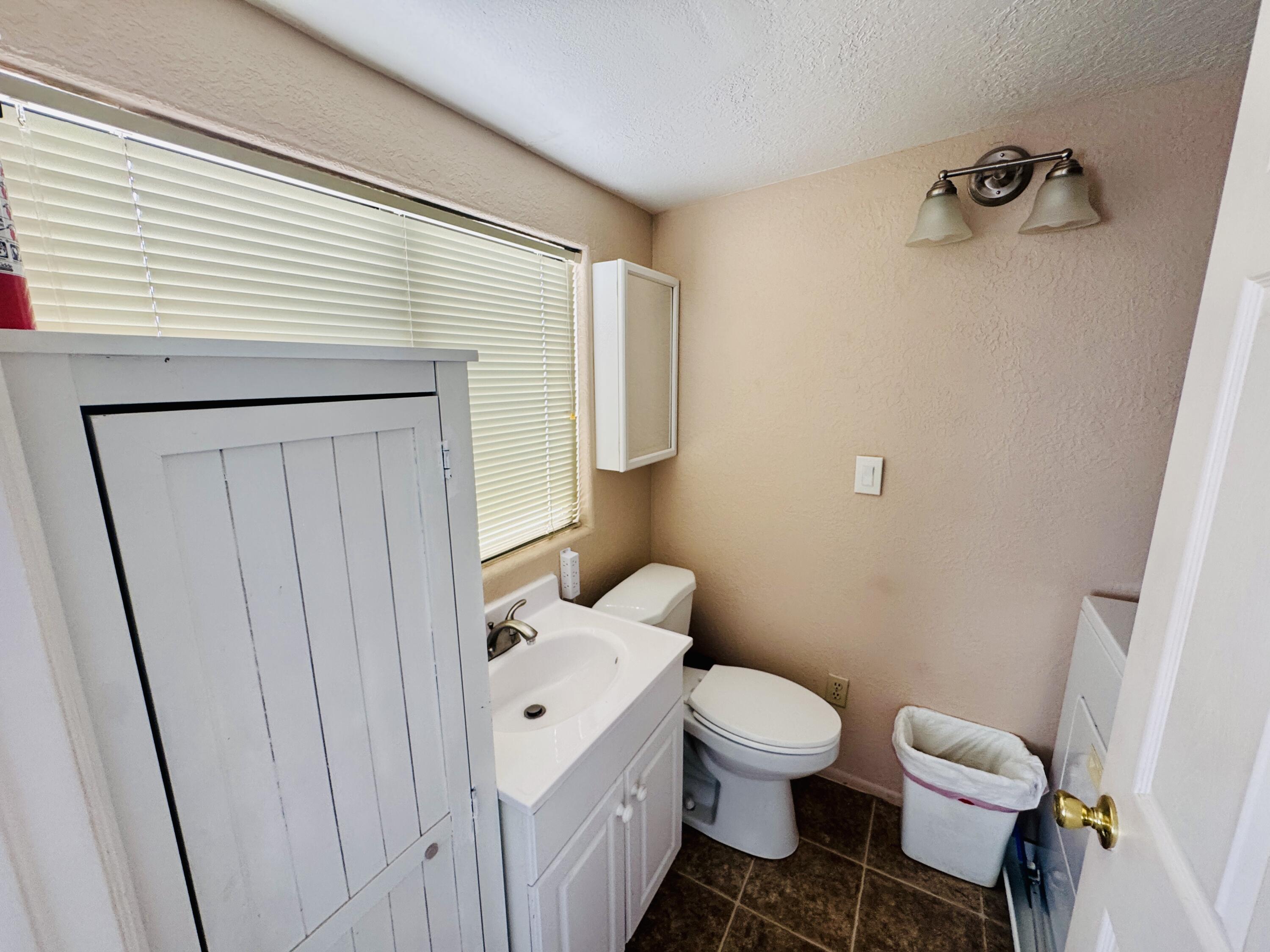 CANYON BREEZE RV RESORT - Residential