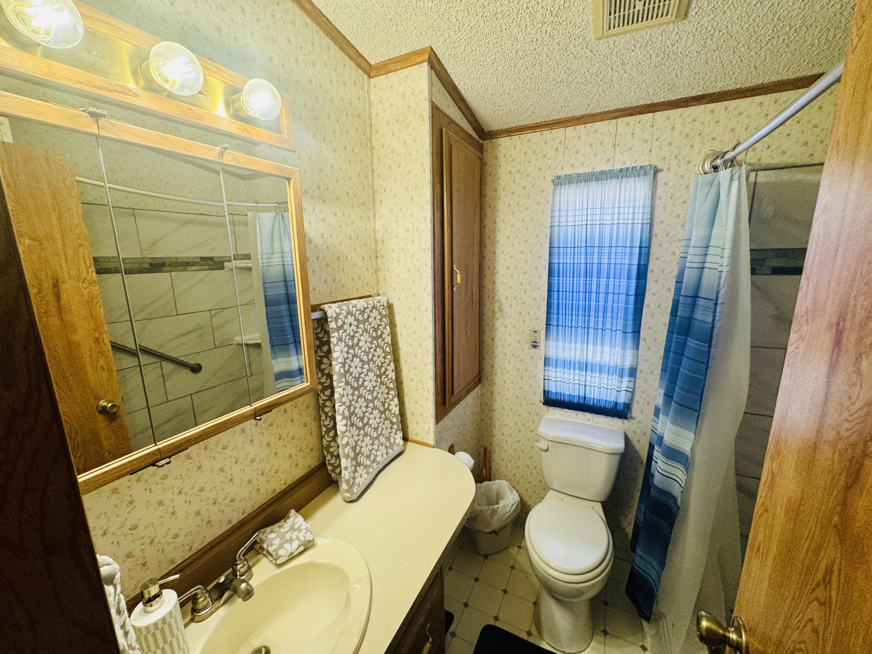 CANYON BREEZE RV RESORT - Residential