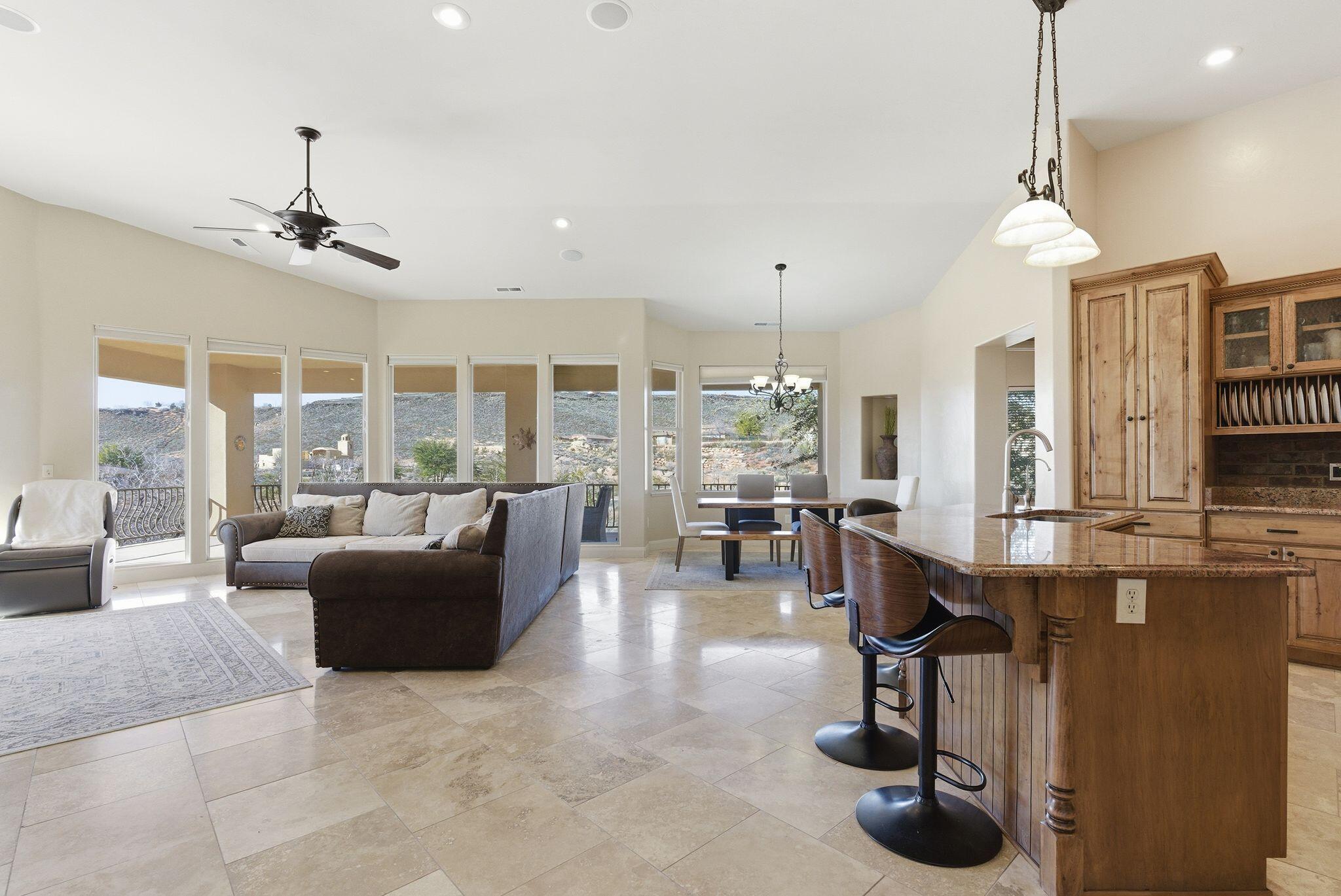 CORAL CANYON - Residential