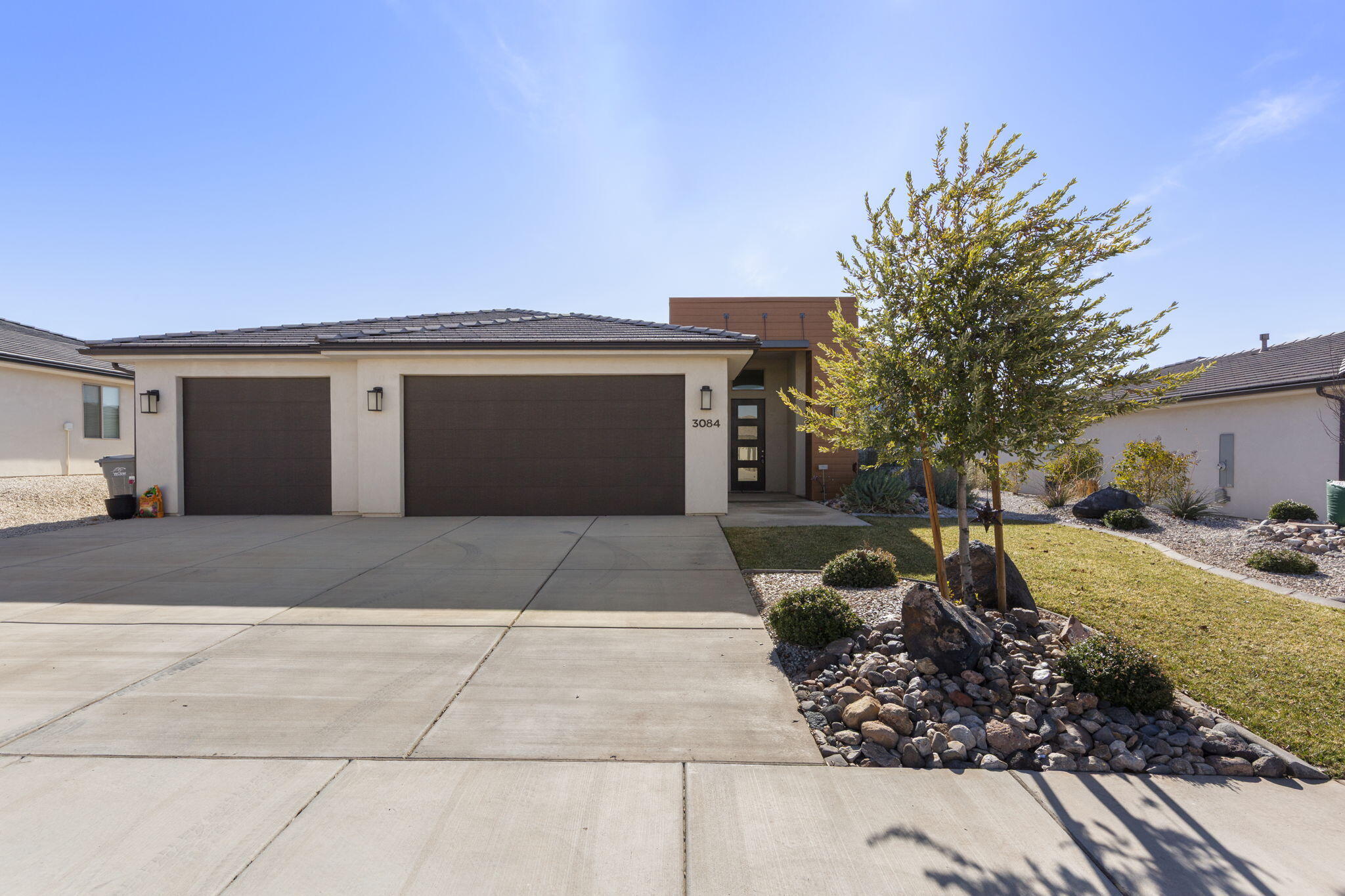 Welcome to this beautiful 4-bedroom, 2.5-bath home in the sought-after Desert Vistas community, built in 2021. This home offers a clean, modern layout with an open-concept design and quality finishes throughout. Enjoy access to community amenities including a sparkling pool and pickleball courts. Ideally located just minutes from top-rated schools, world-class biking trails, the new Desert Color shops and grocery stores, as well as nearby state and national parks and golf courses--this is Southern Utah living at its finest.