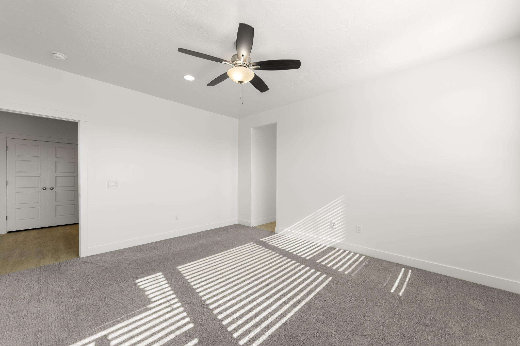 DESERT VISTA - Residential