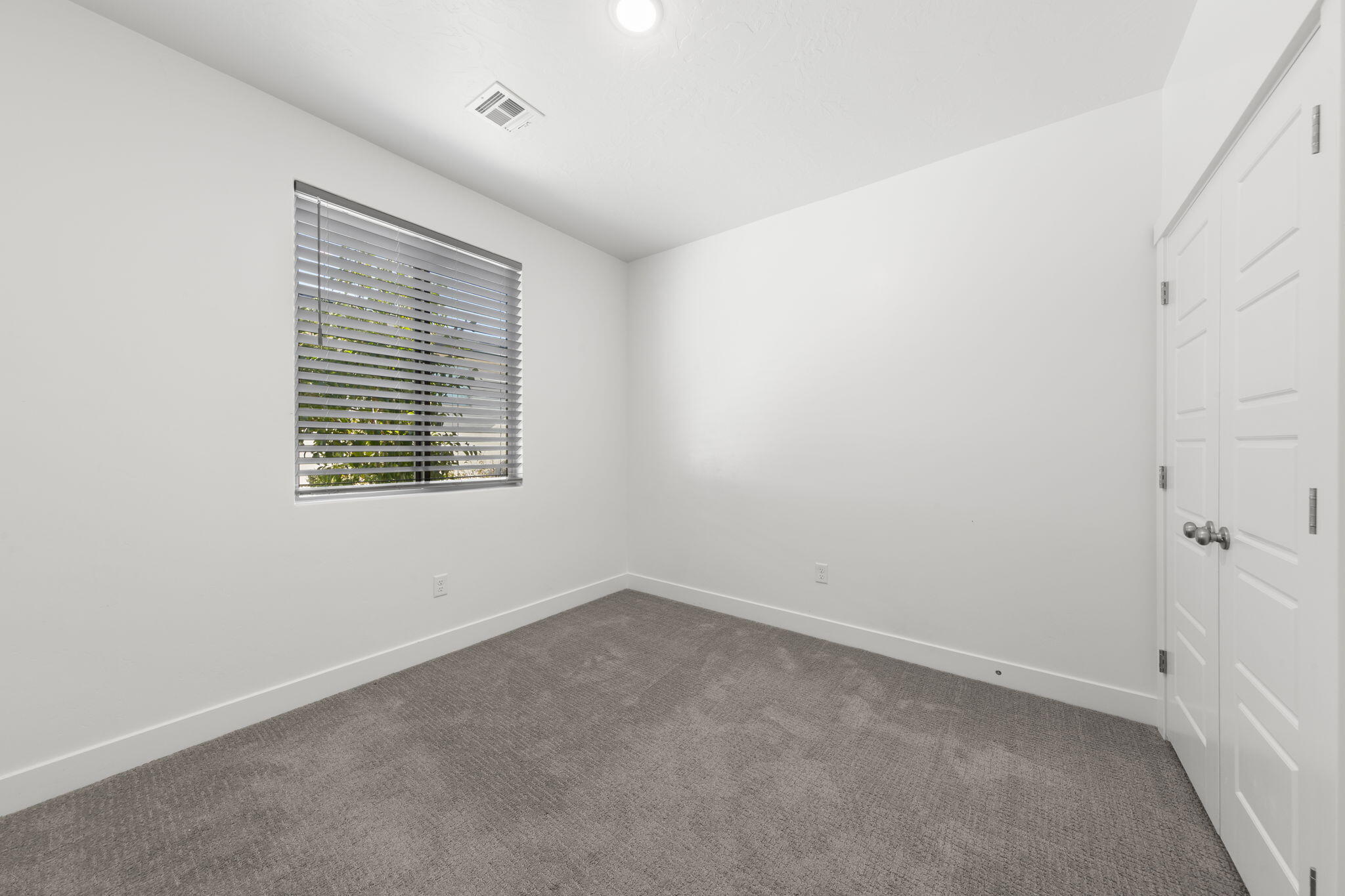 DESERT VISTA - Residential