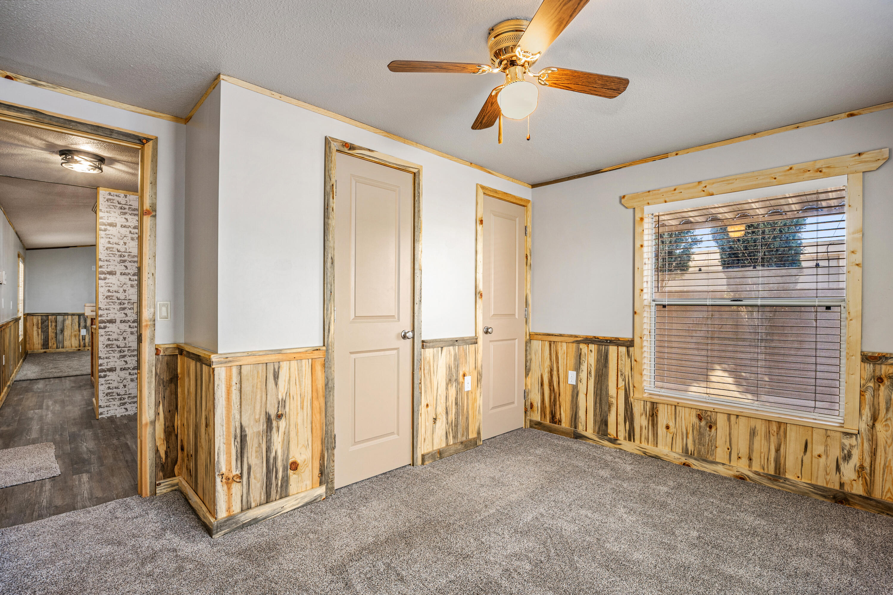 LAVA BLUFF MOBILE HOME PARK - Residential