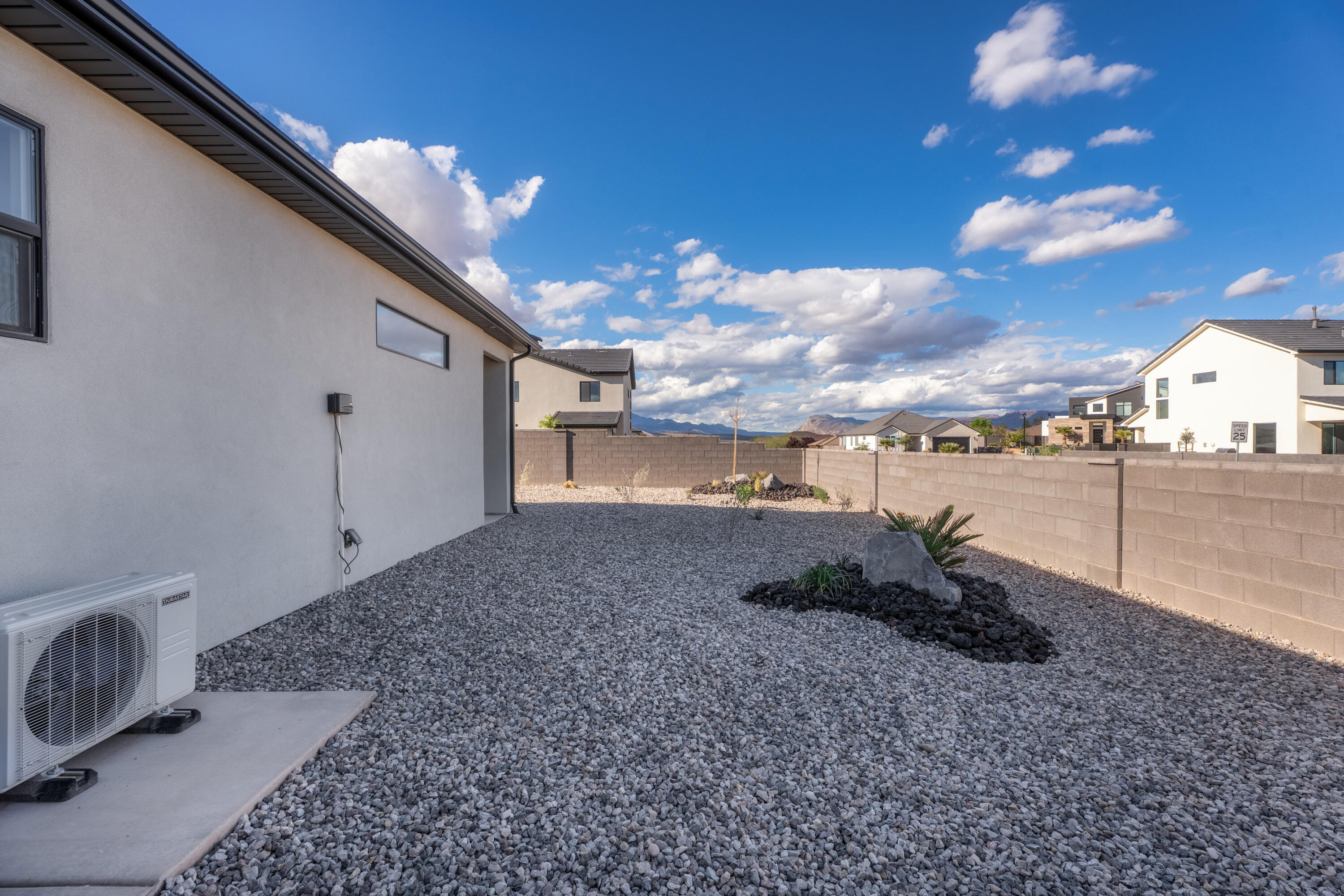 SCENIC POINTE - Residential