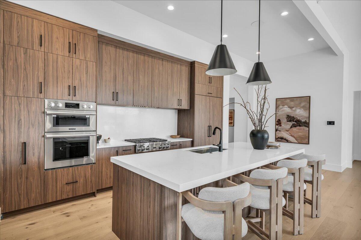 POINT AT SNOW CANYON - Residential
