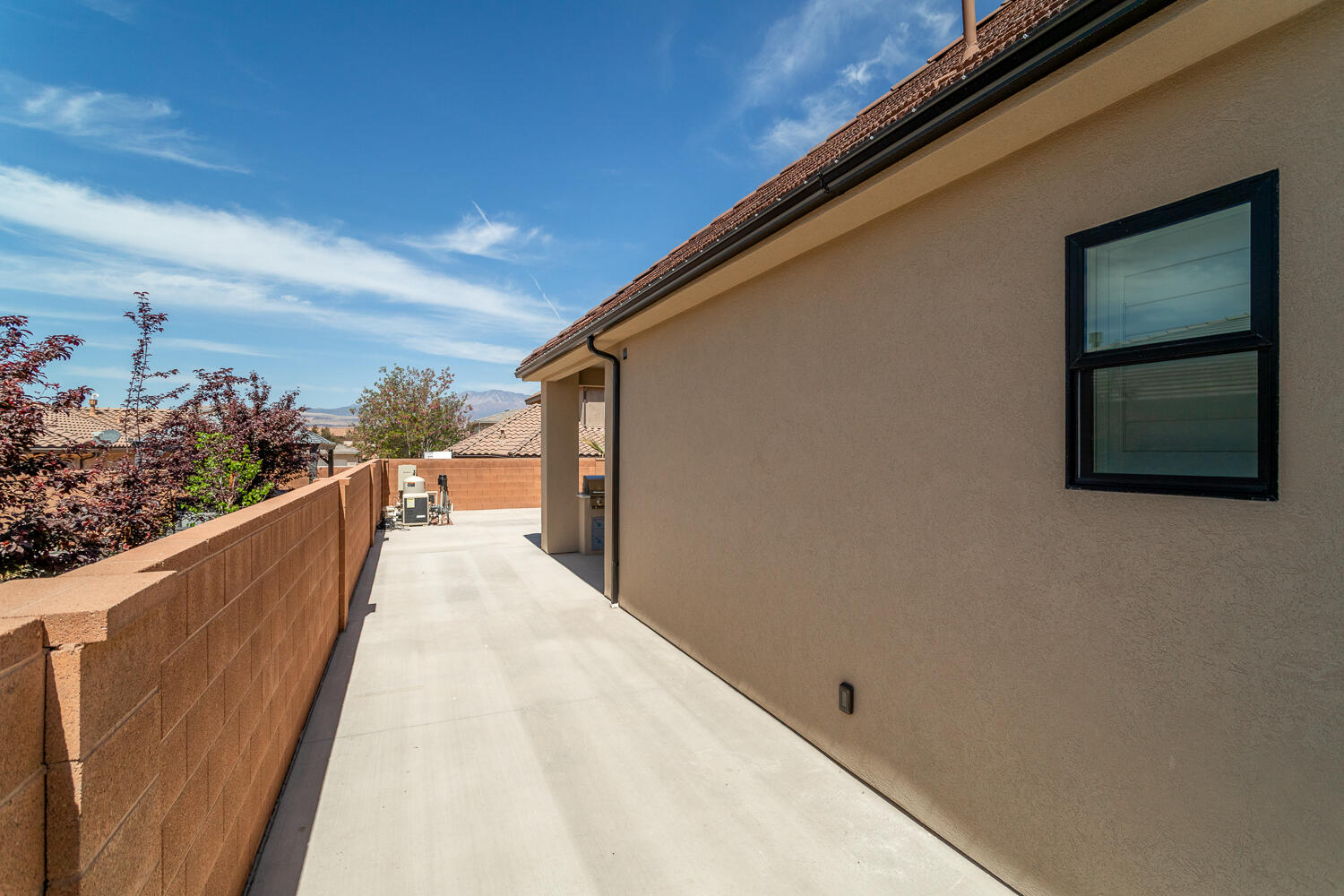 ANCESTOR ESTATES - Residential