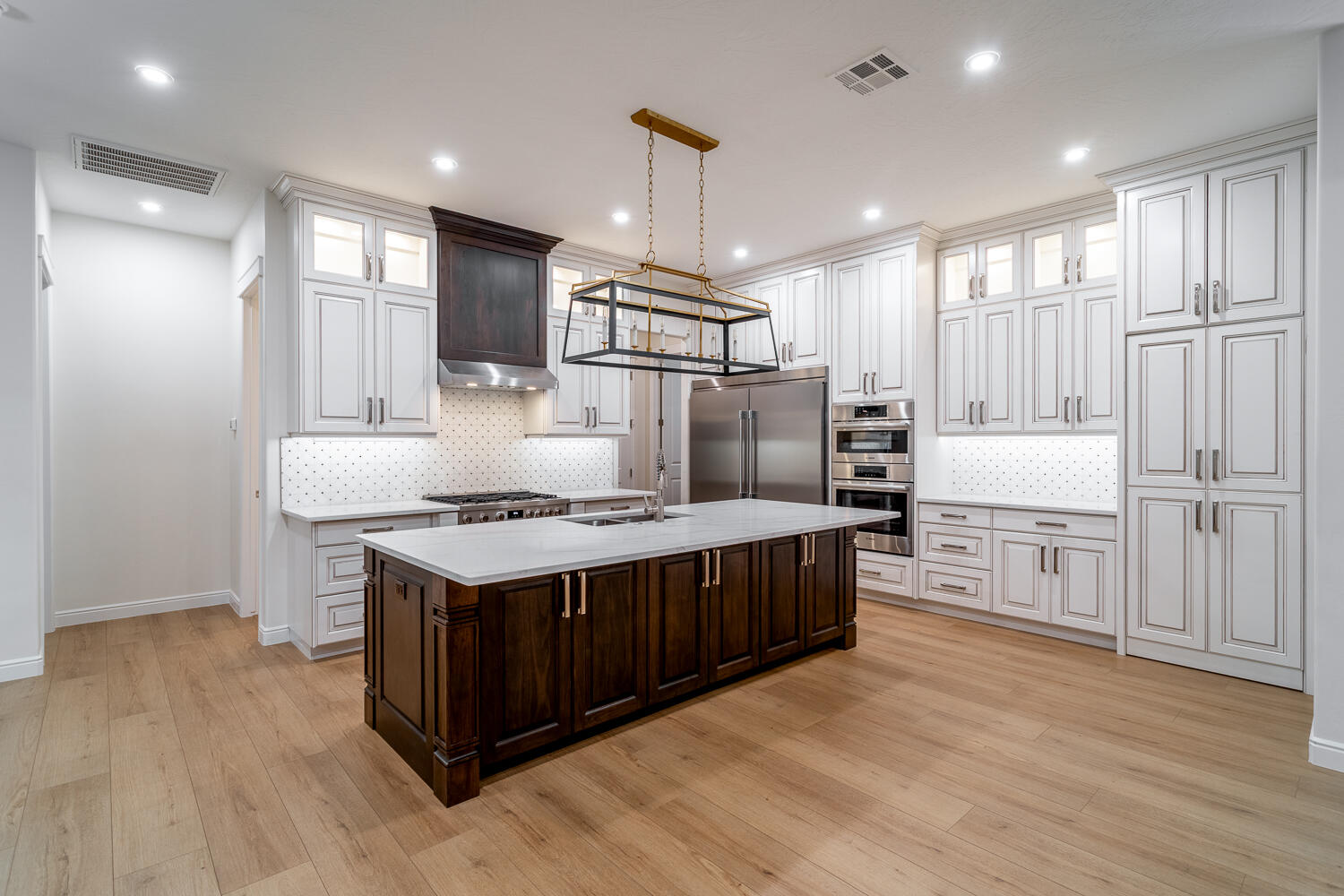 **~ Seller Financing Available~**
Newly completed 2025 single-level home in Ancestor Estates. Nearly 3,300 sq ft of luxury living with 2x8 construction and curated finishes. Open layout includes a private-entry casita--ideal for guests or multigenerational living. Features include Bosch/Subzero appliances, butler's pantry, built-in BBQ, dual tankless water heaters, epoxy garage floors, and surround sound. Outdoors: heated gunite pool/spa, high-end turf, xeriscaping, custom planters, and 100' RV parking. No HOA, Dixie Power, pre-wired holiday lights. Includes $5,000 moving credit + up to $10,000 lender credit with preferred lender. Pre-wired holiday lighting,Bosch appliances, Subzero Refrigerator. Washer and dryer is Included. This home was built for both everyday living and unforgettable entertaining.Located minutes from top rated schools, parks, Pickleball courts and shopping! This is St. George living at it's best! ***Bonus Incentives*** Receive $5,000 from the seller for moving expenses PLUS up to $10,000 in lender credit with a preferred lender!