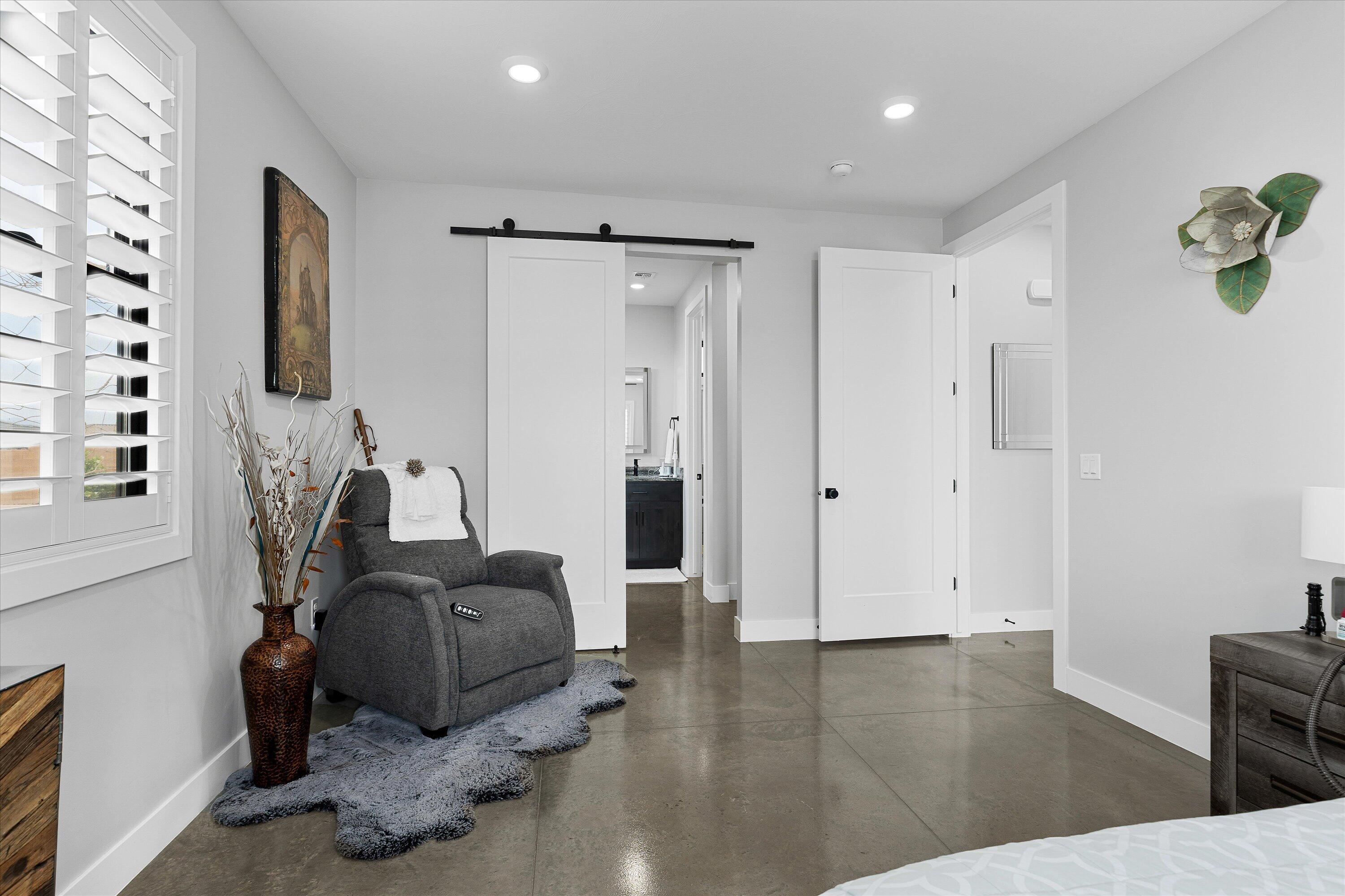MAJESTIC HILLS - Residential