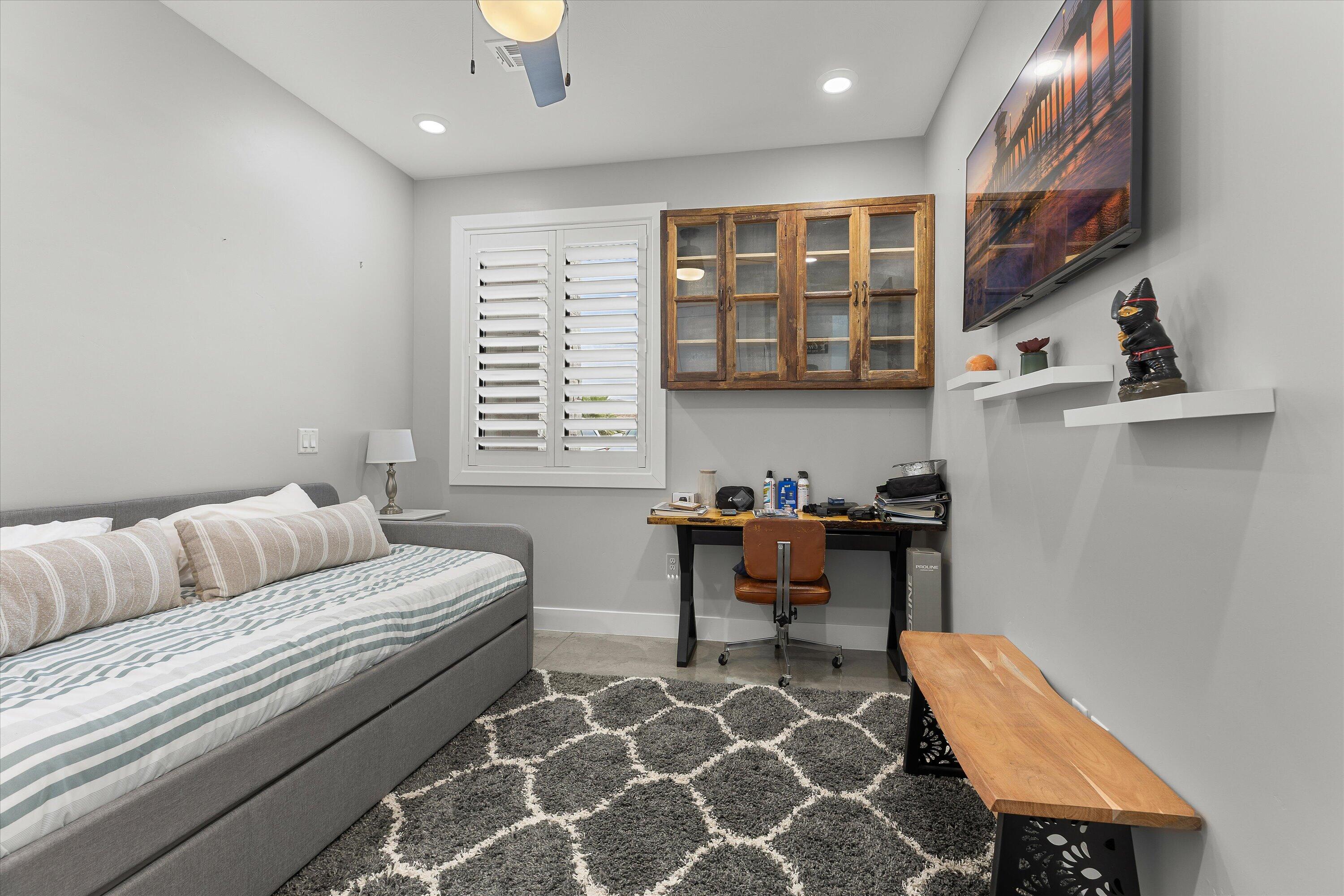 MAJESTIC HILLS - Residential