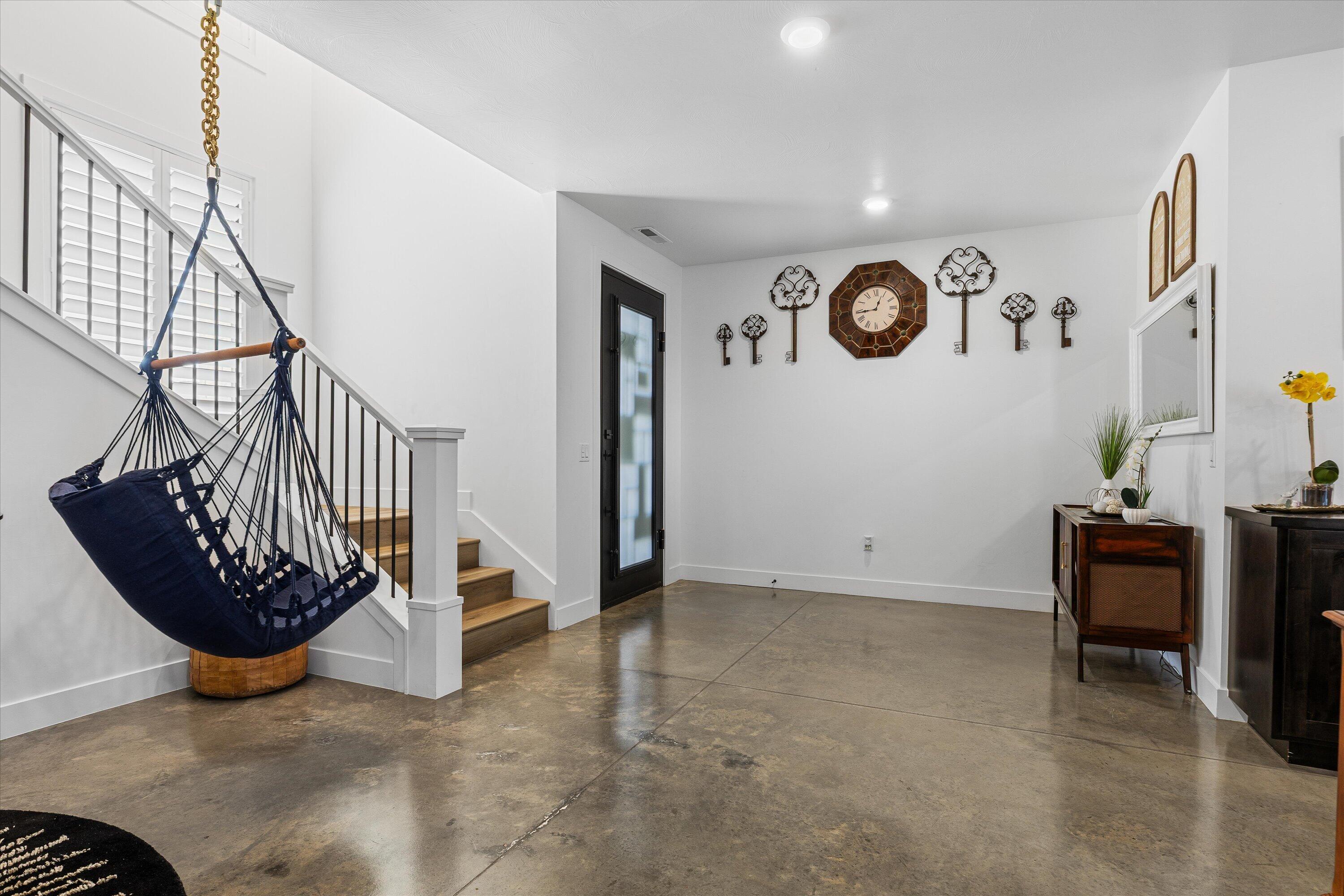 MAJESTIC HILLS - Residential