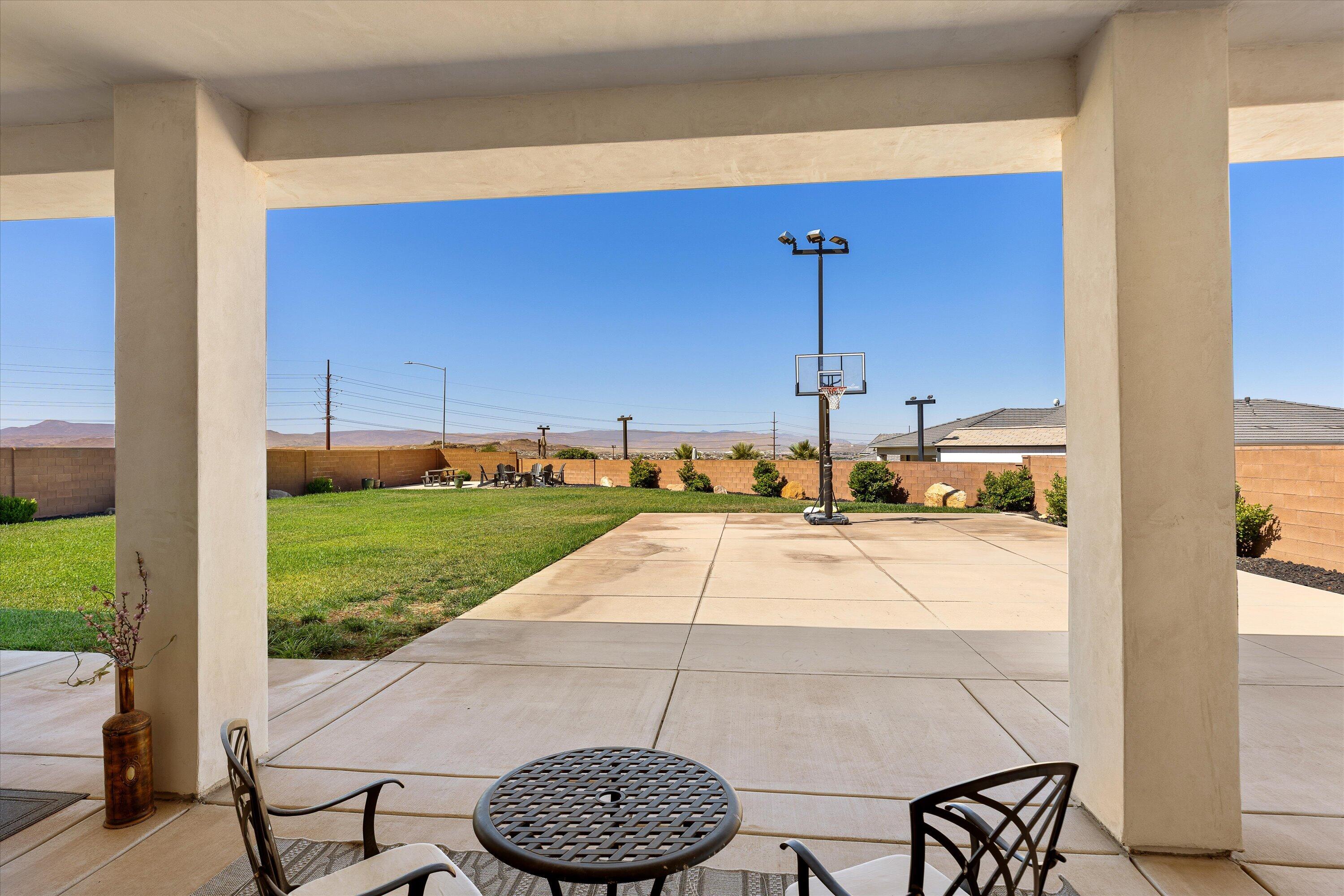 MAJESTIC HILLS - Residential