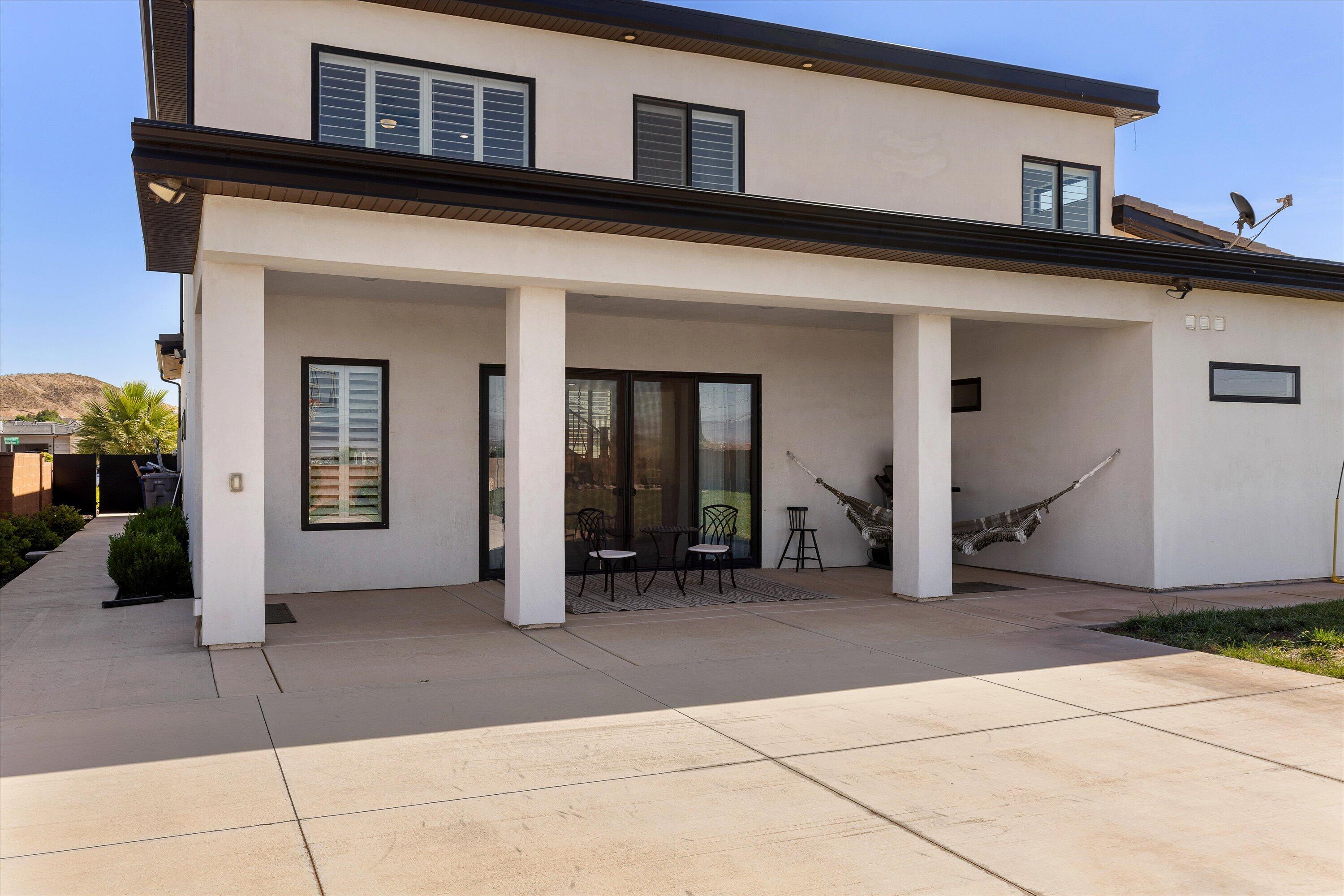 MAJESTIC HILLS - Residential