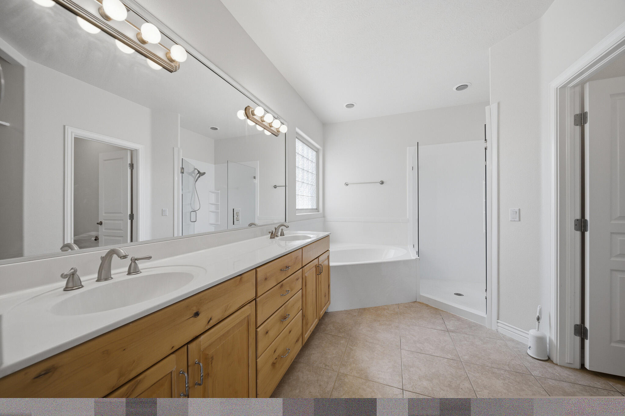 LA JOLLA HILLS AT GREEN SPRINGS - Residential