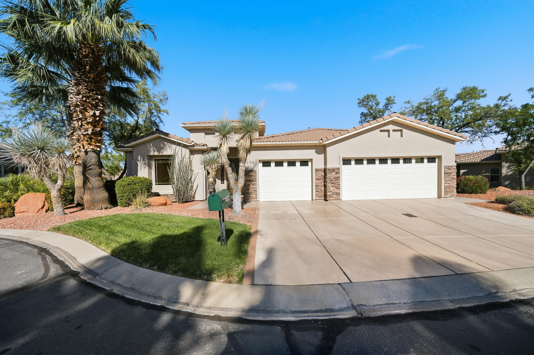 LA JOLLA HILLS AT GREEN SPRINGS - Residential