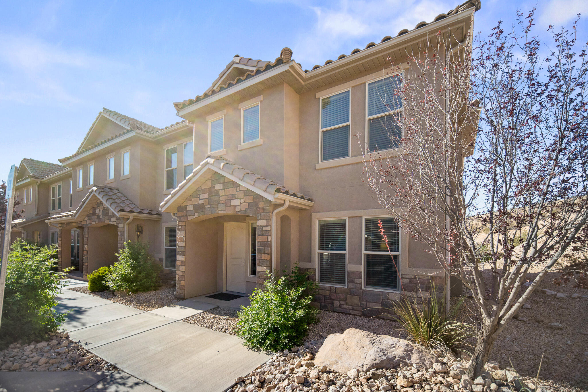 COTTAGES AT FOSSIL HILLS - Residential