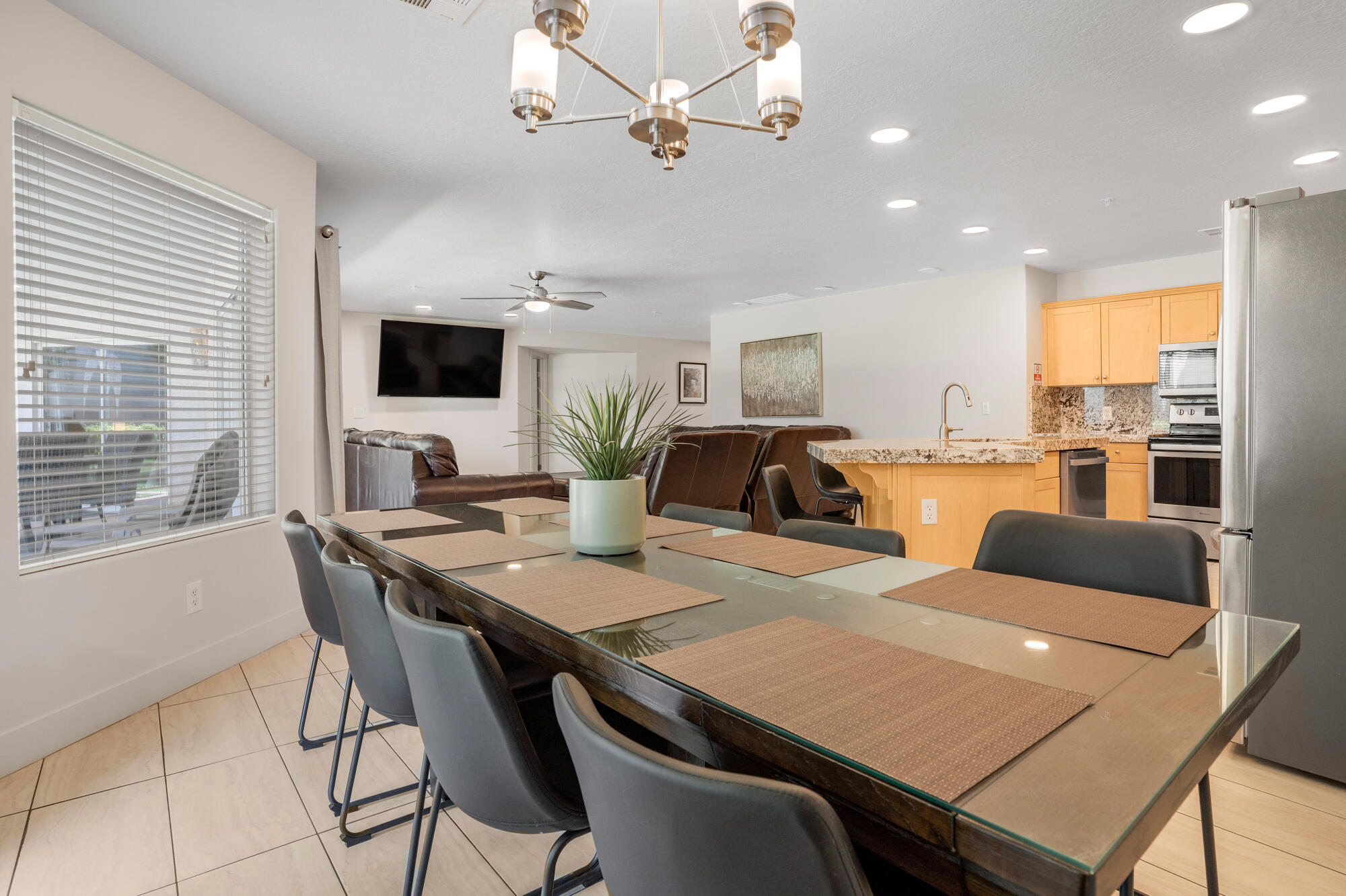 LAS PALMAS RESORT CONDOS - Residential