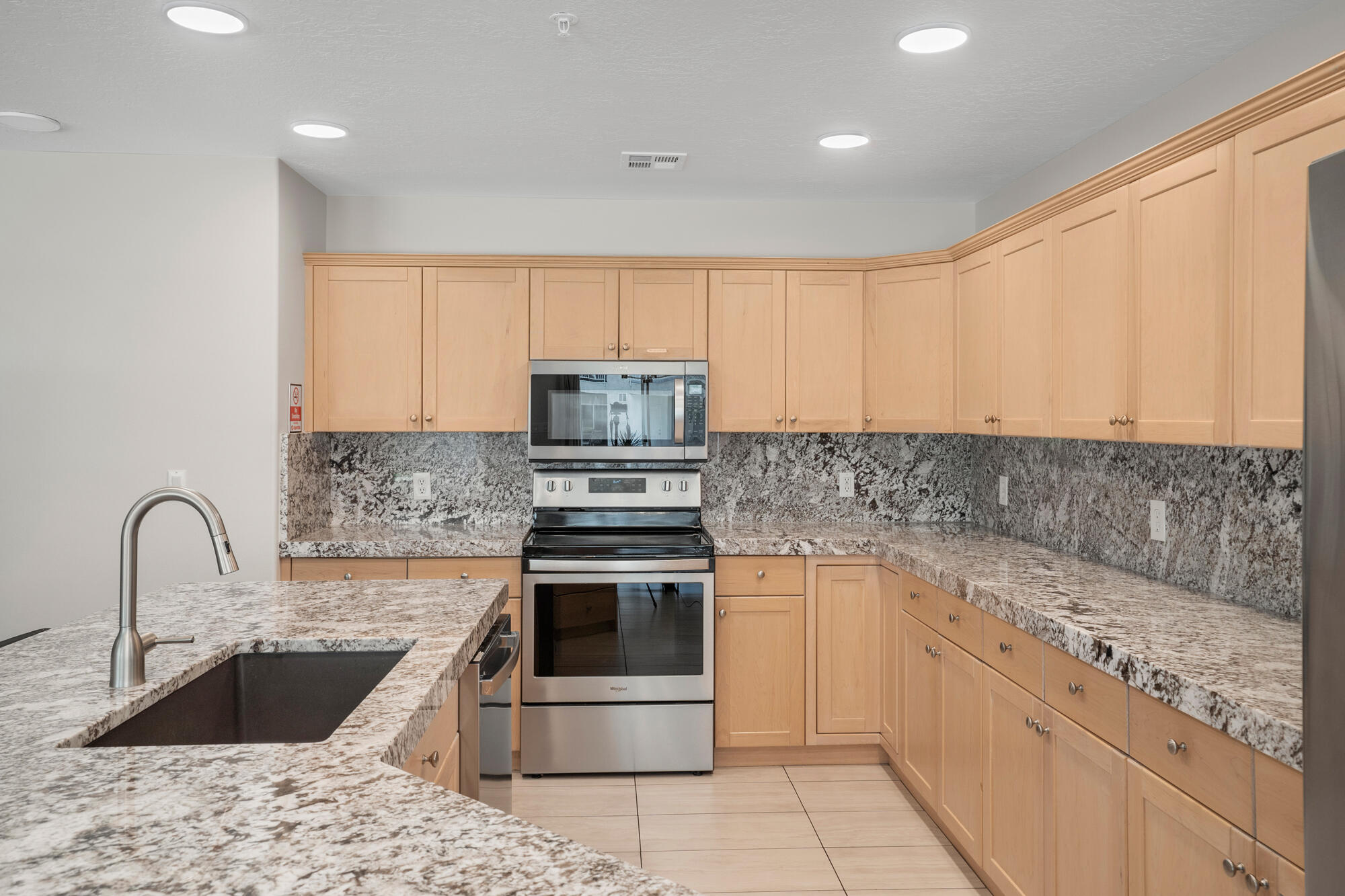 LAS PALMAS RESORT CONDOS - Residential
