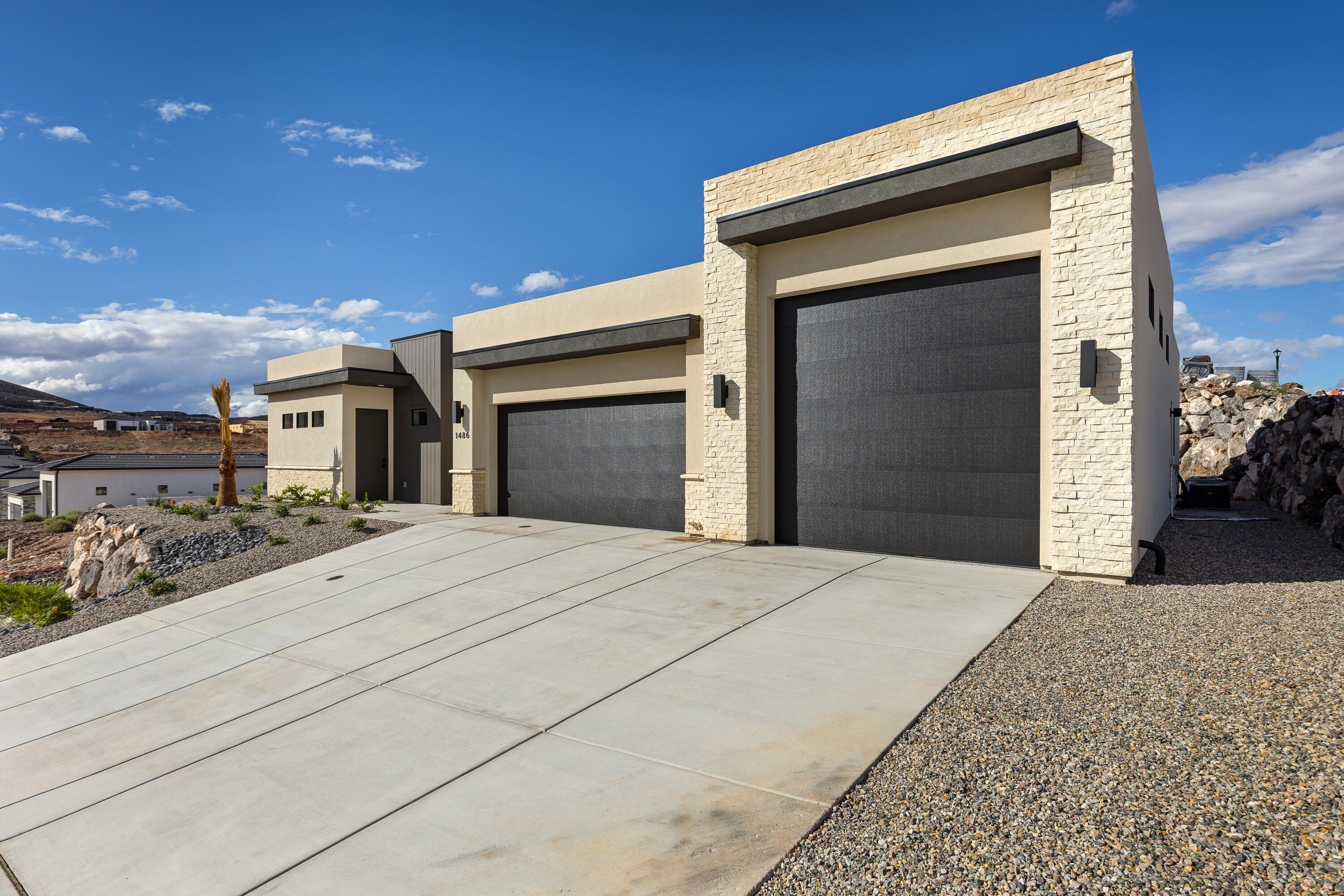 SCENIC POINTE - Residential