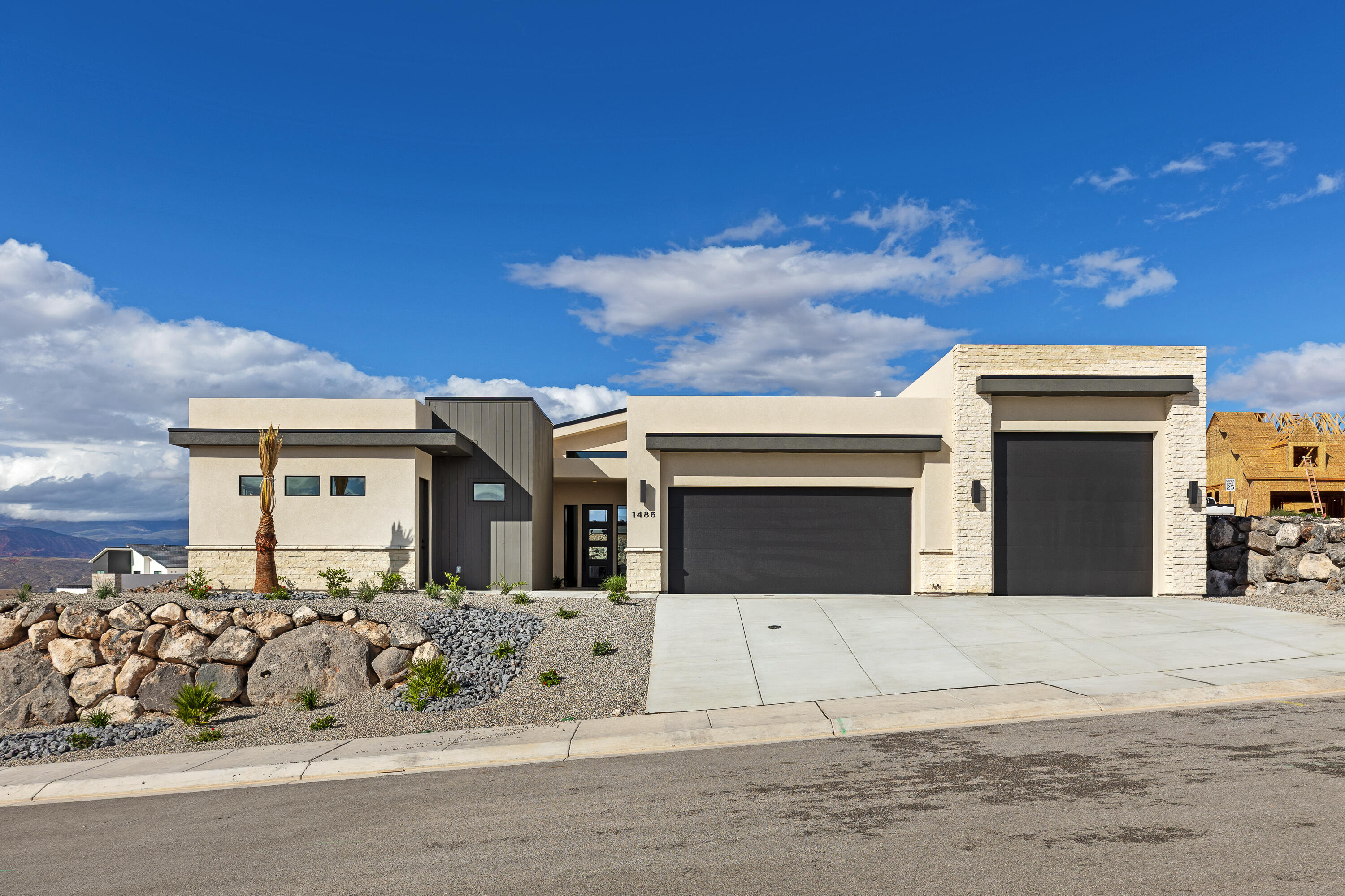 SCENIC POINTE - Residential