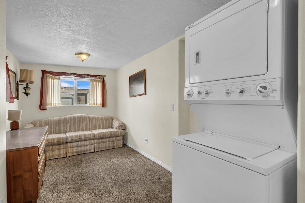DIXIE DOWNS RV RESORT - Residential