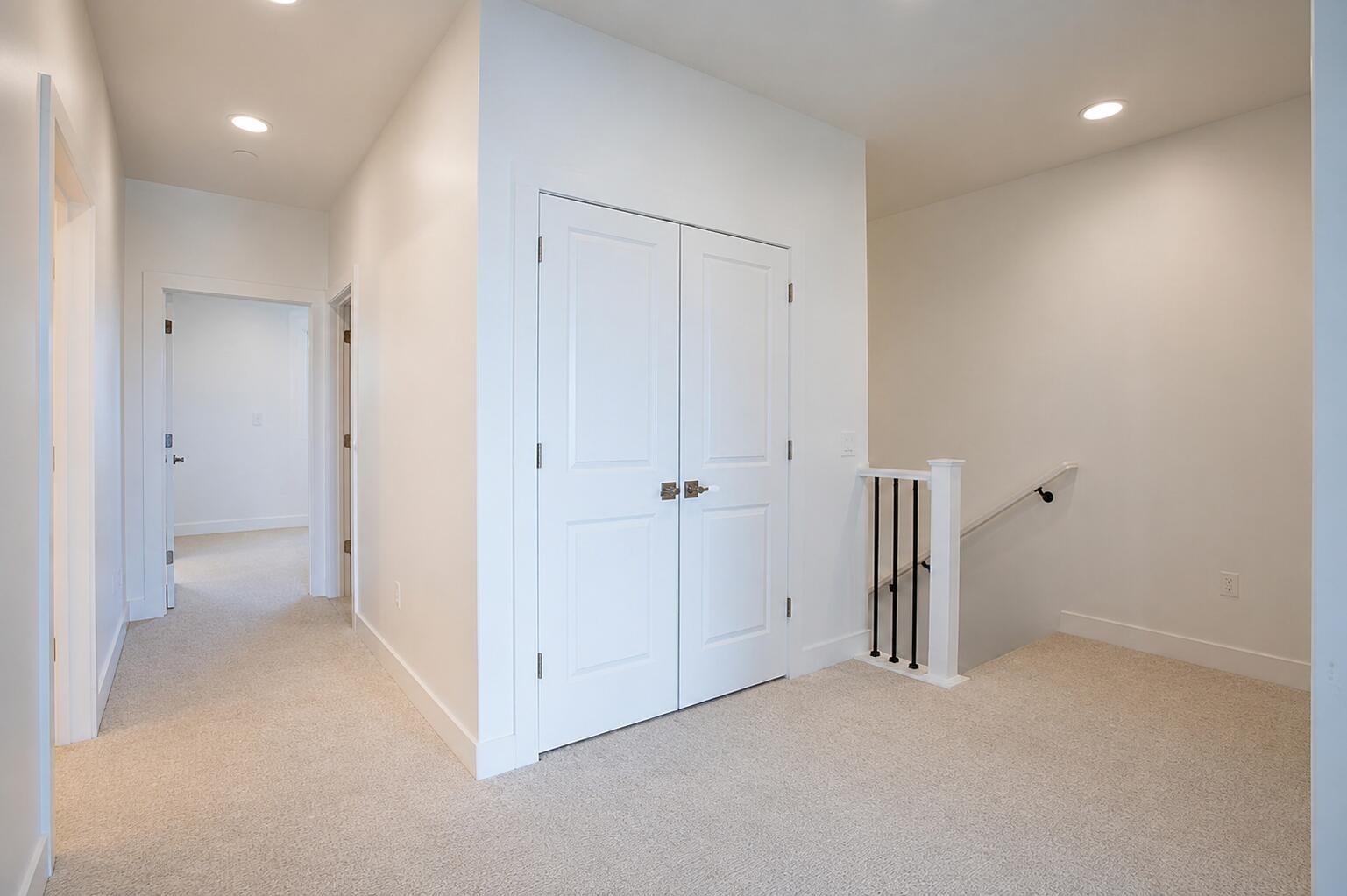 WOODLAND ESTATES TOWNHOMES - Residential