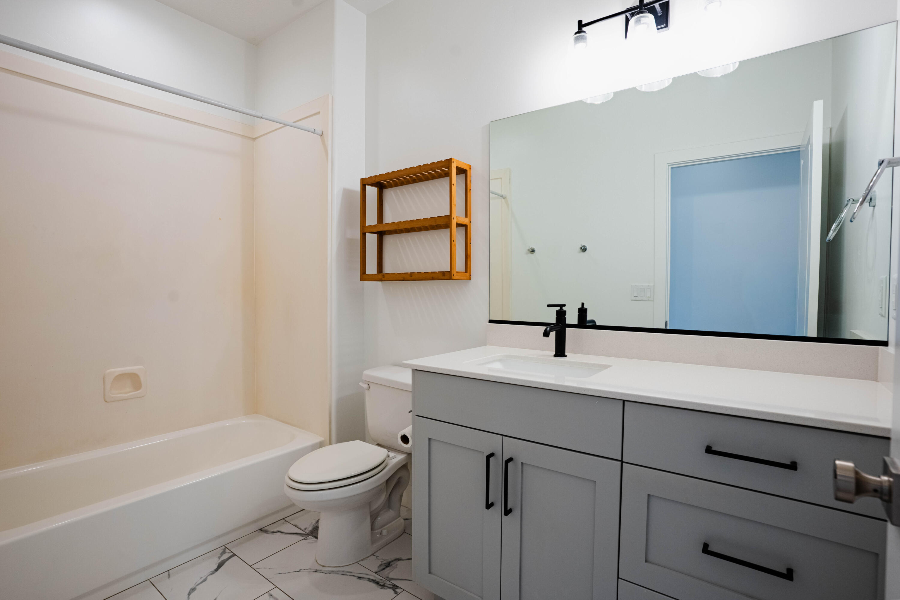 WOODLAND ESTATES TOWNHOMES - Residential