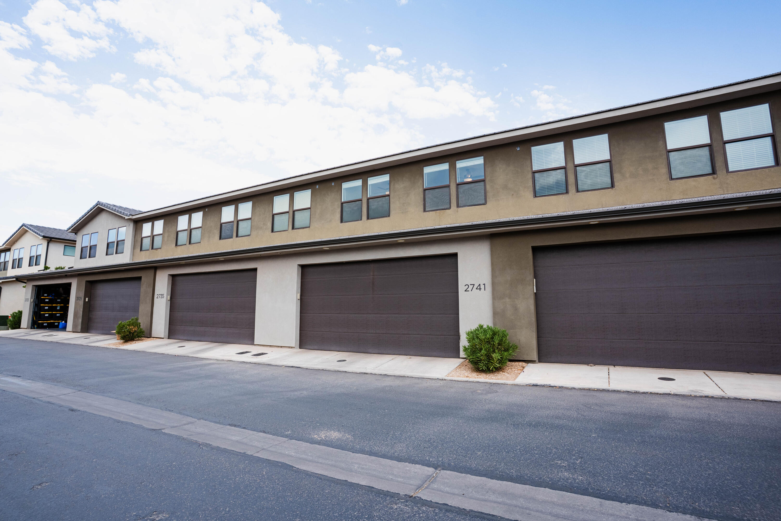 WOODLAND ESTATES TOWNHOMES - Residential