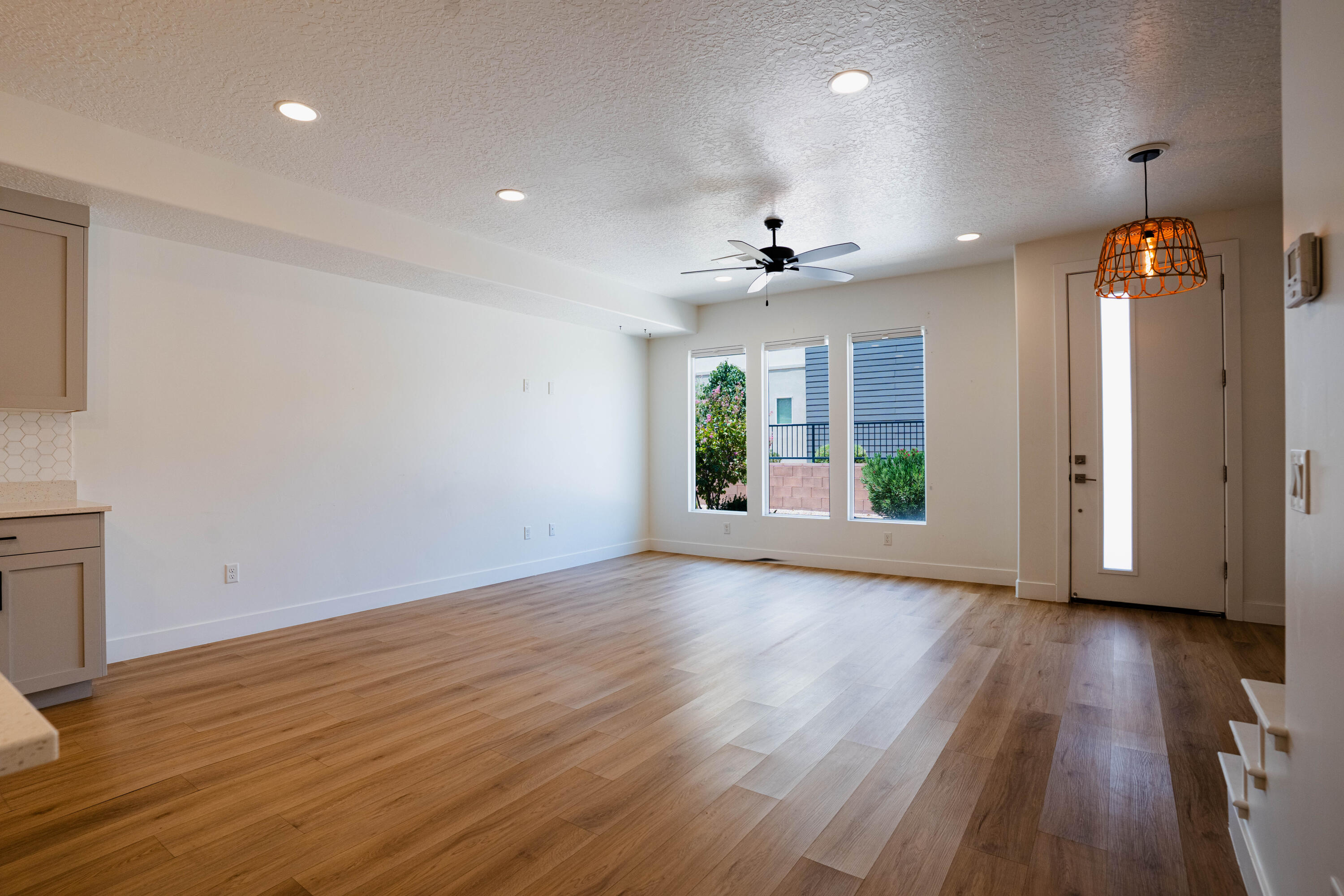 WOODLAND ESTATES TOWNHOMES - Residential