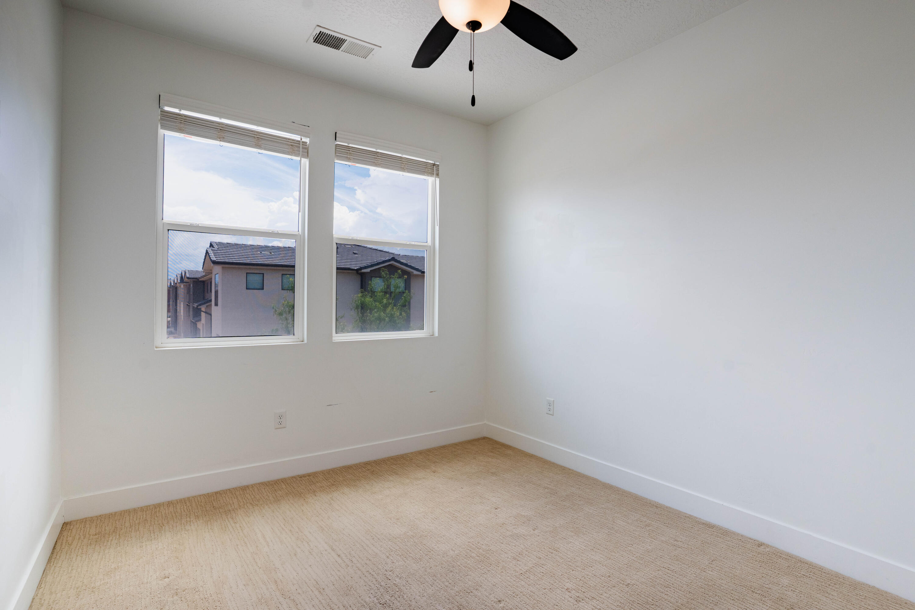 WOODLAND ESTATES TOWNHOMES - Residential