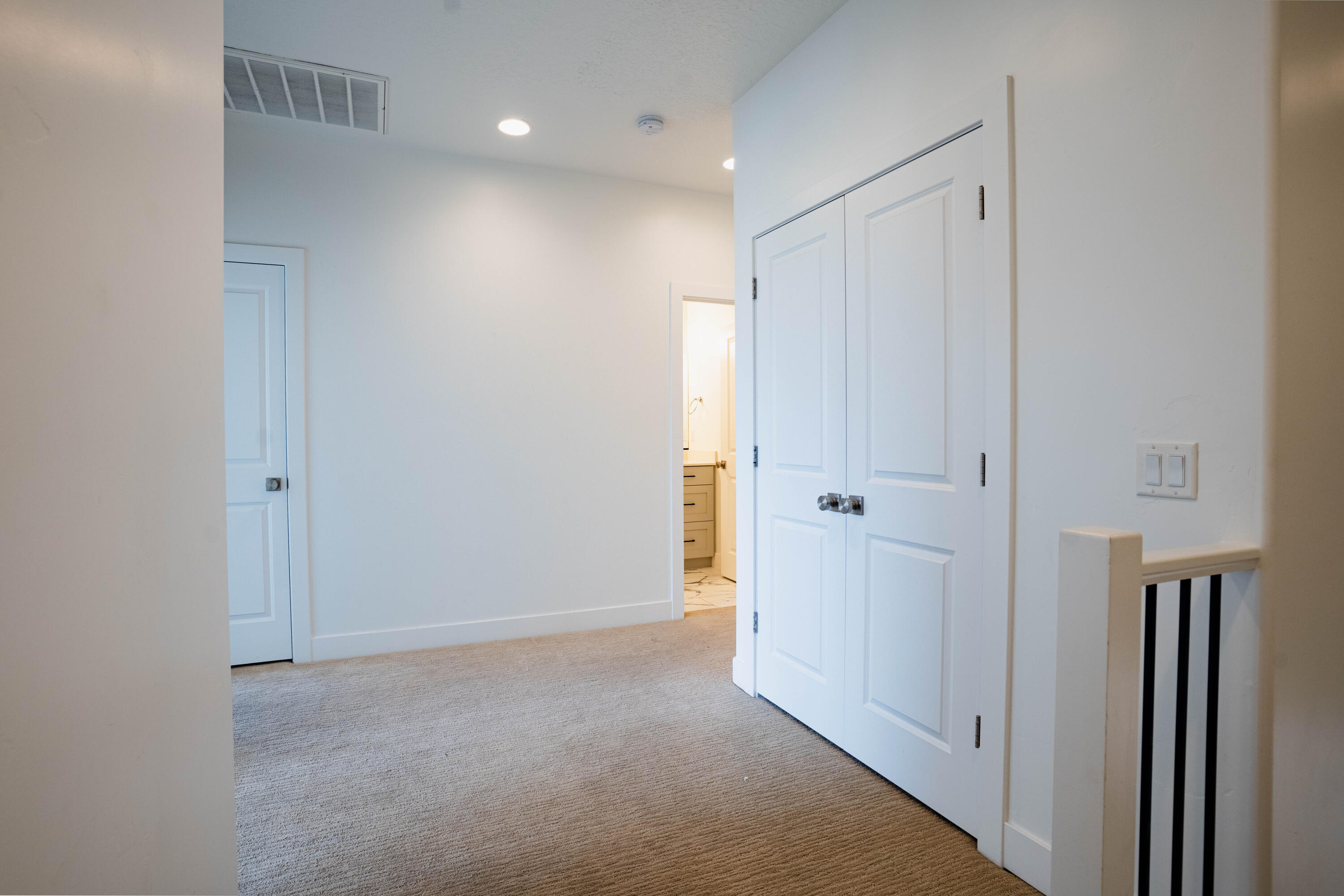 WOODLAND ESTATES TOWNHOMES - Residential