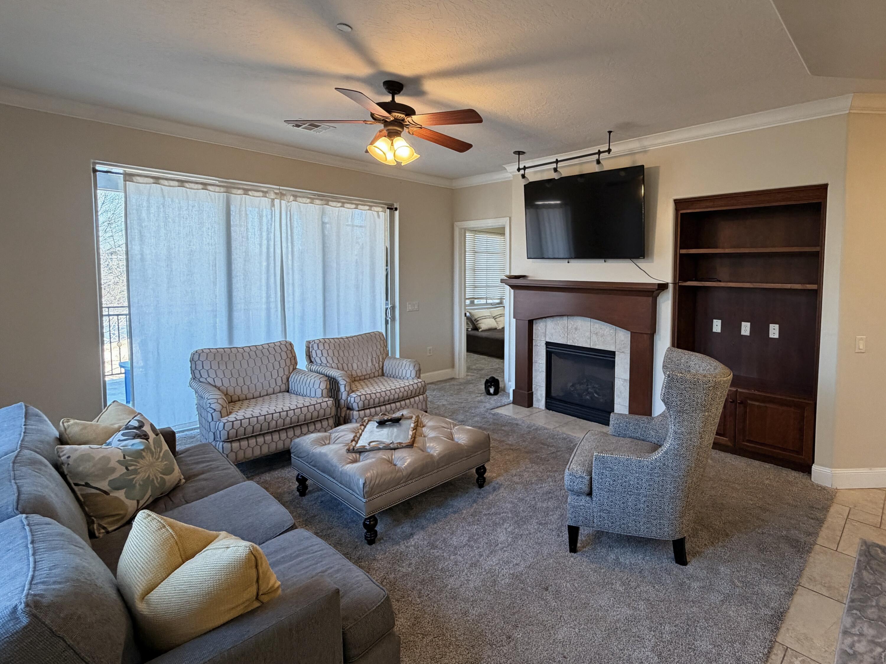 PELICAN HILLS CONDOMINIUMS - Residential