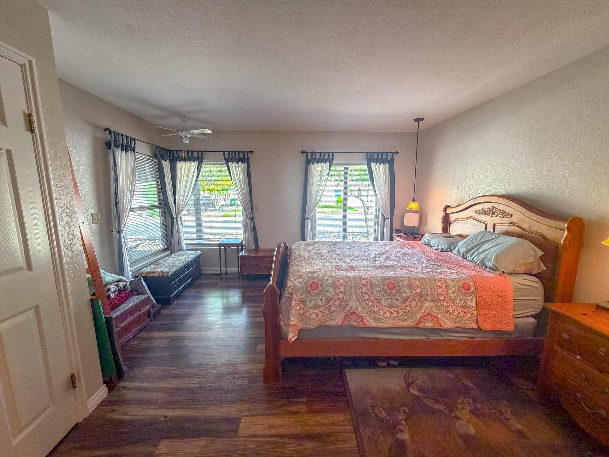 BLOOMINGTON HILLS - Residential