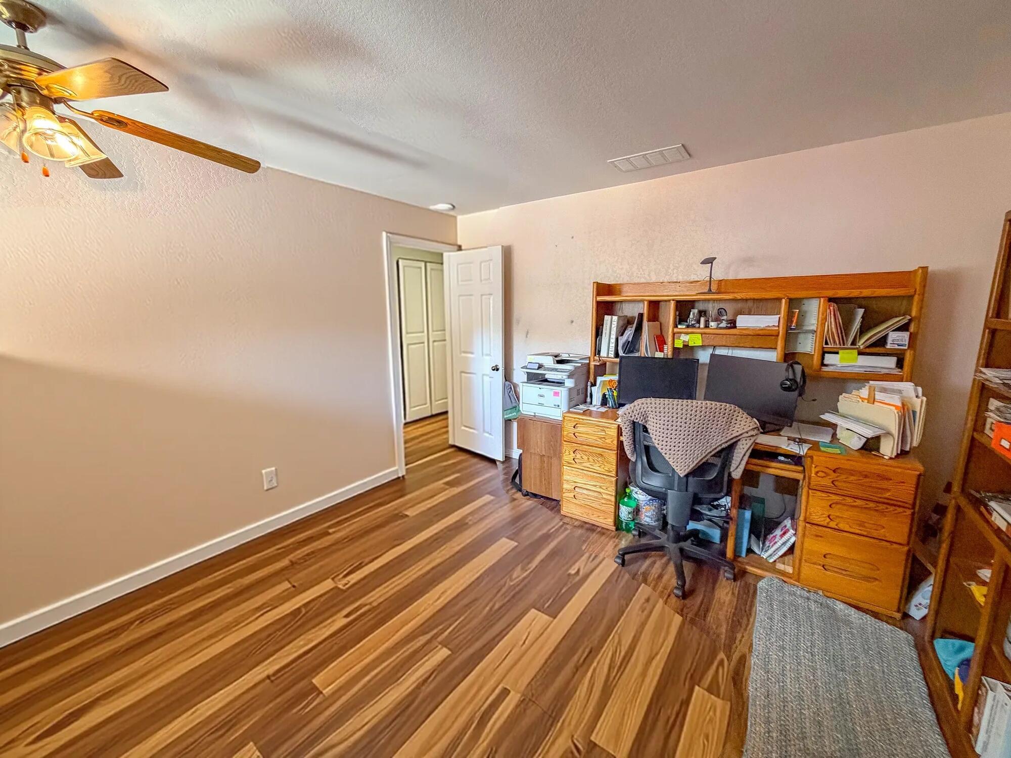 BLOOMINGTON HILLS - Residential