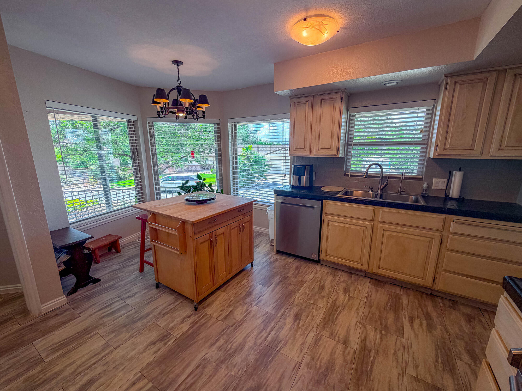 BLOOMINGTON HILLS - Residential