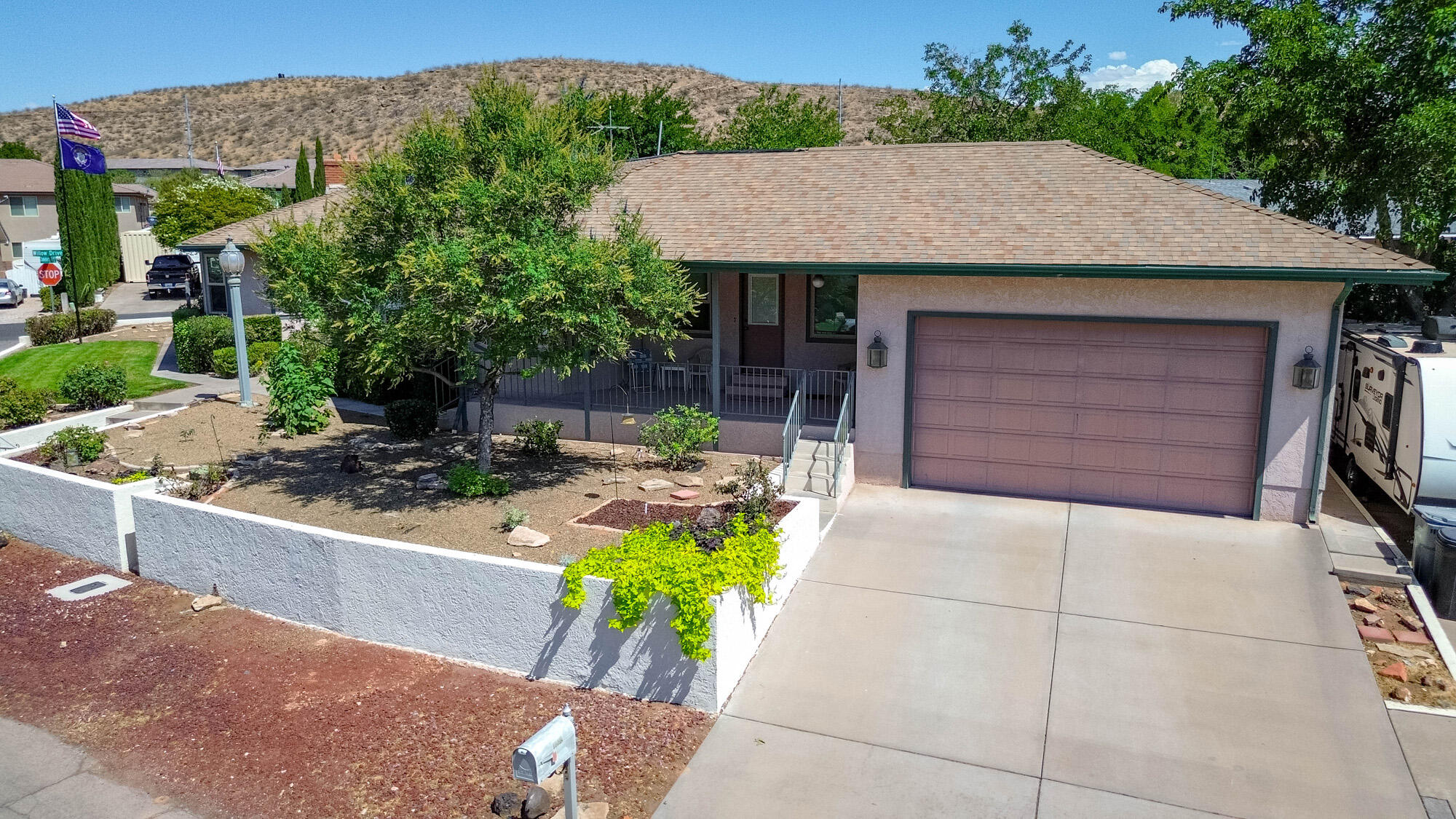 BLOOMINGTON HILLS - Residential