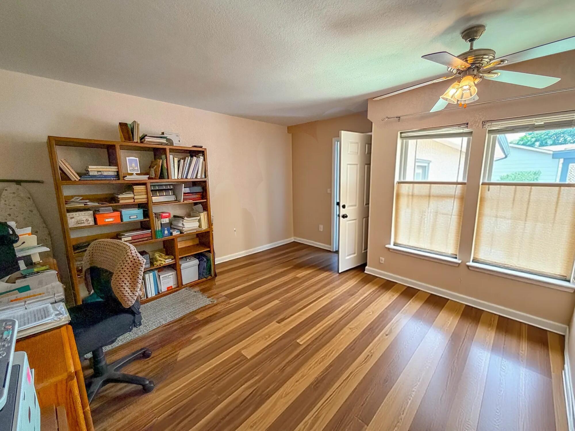 BLOOMINGTON HILLS - Residential