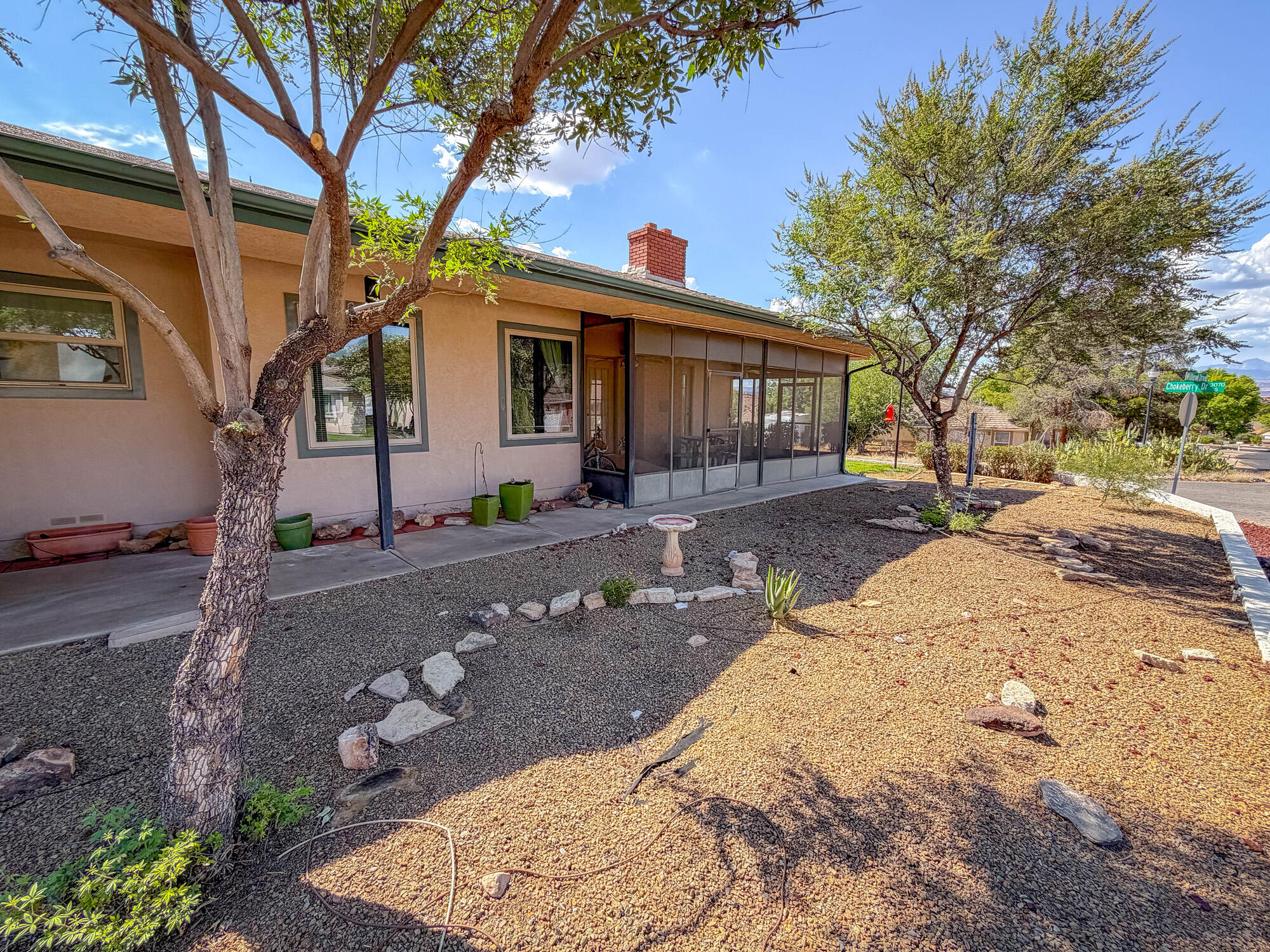 BLOOMINGTON HILLS - Residential