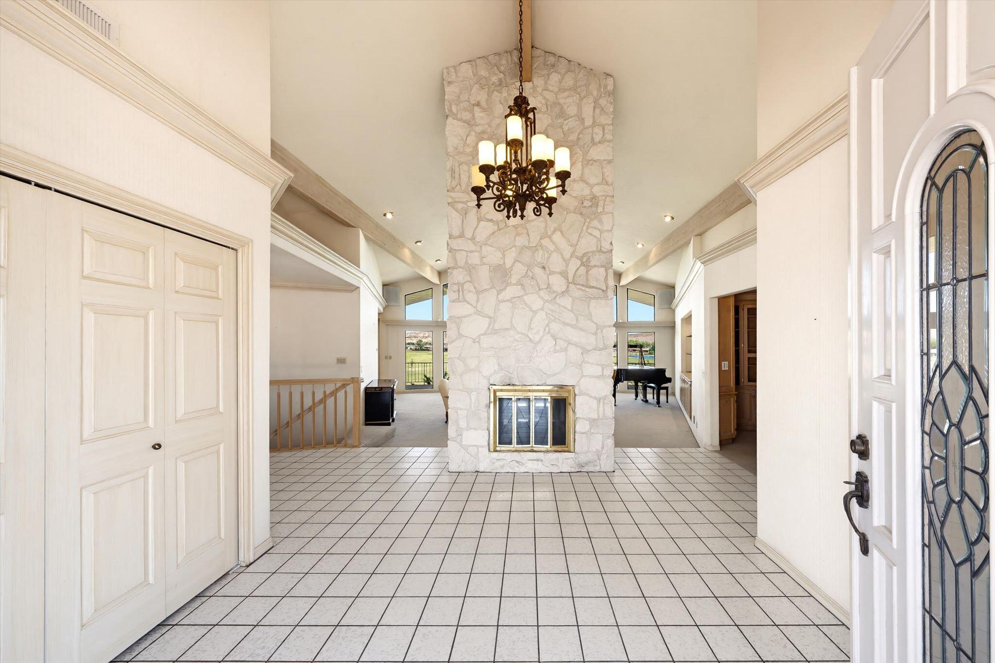 BLOOMINGTON COUNTRY CLUB - Residential