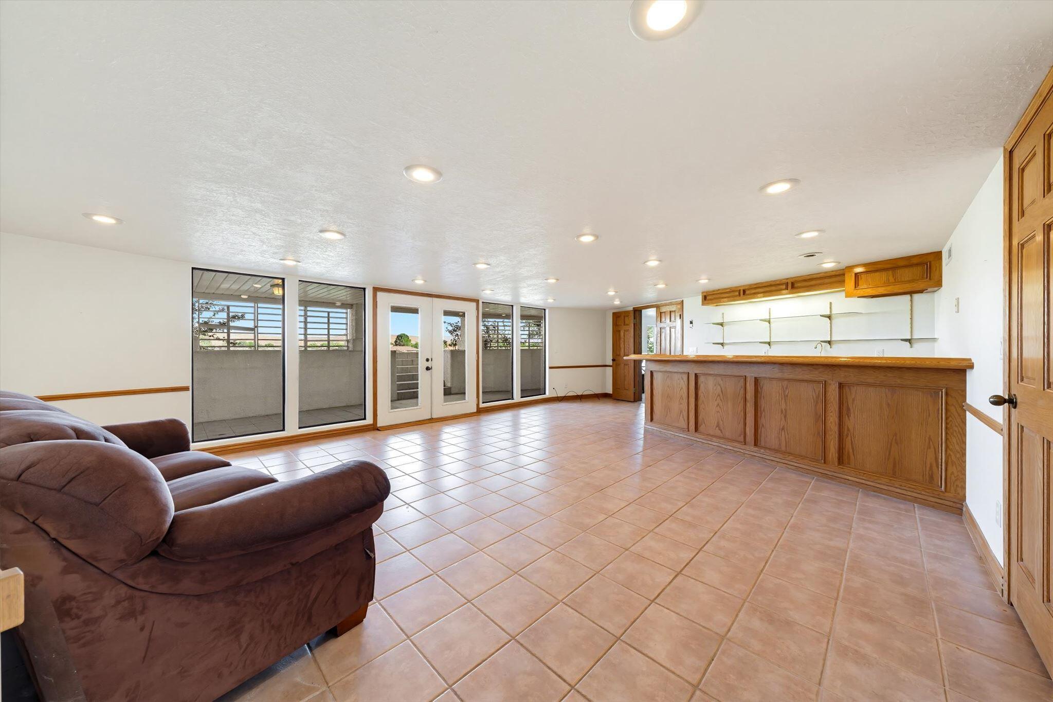 BLOOMINGTON COUNTRY CLUB - Residential
