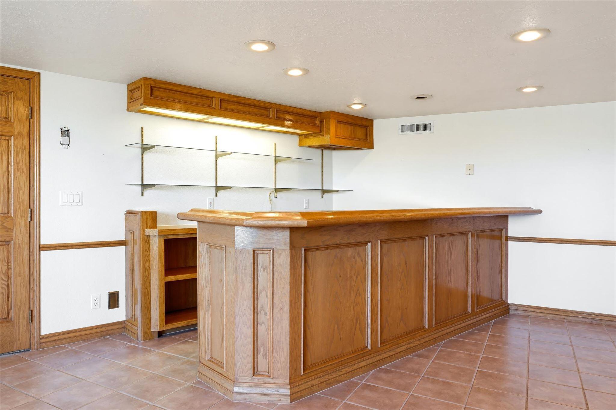 BLOOMINGTON COUNTRY CLUB - Residential