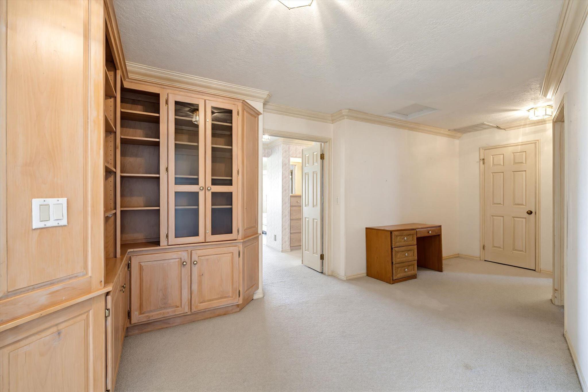 BLOOMINGTON COUNTRY CLUB - Residential