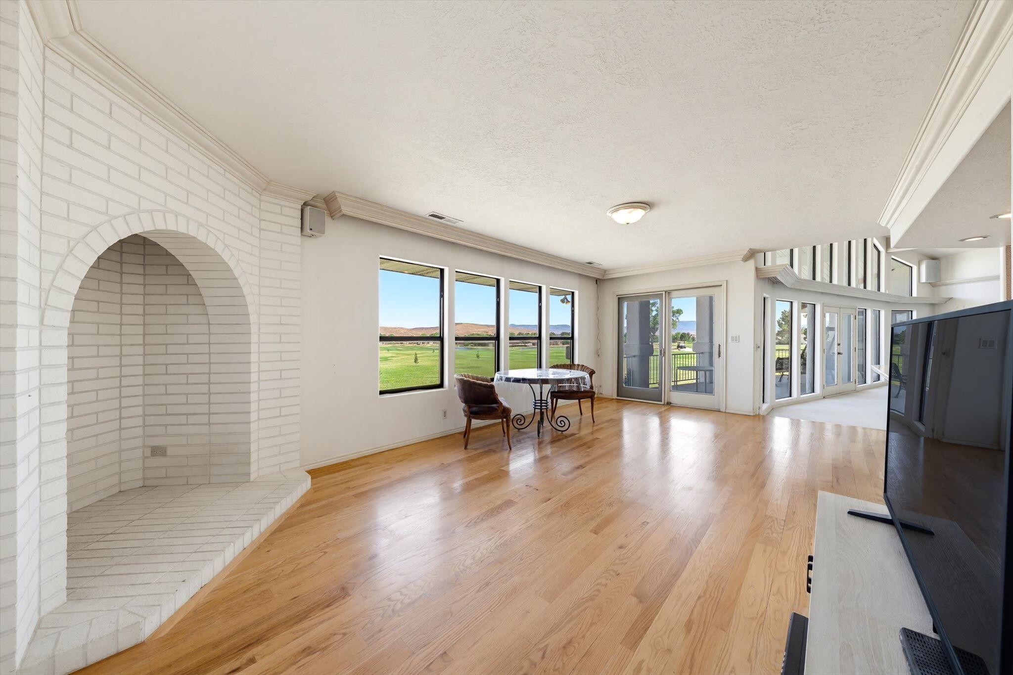 BLOOMINGTON COUNTRY CLUB - Residential
