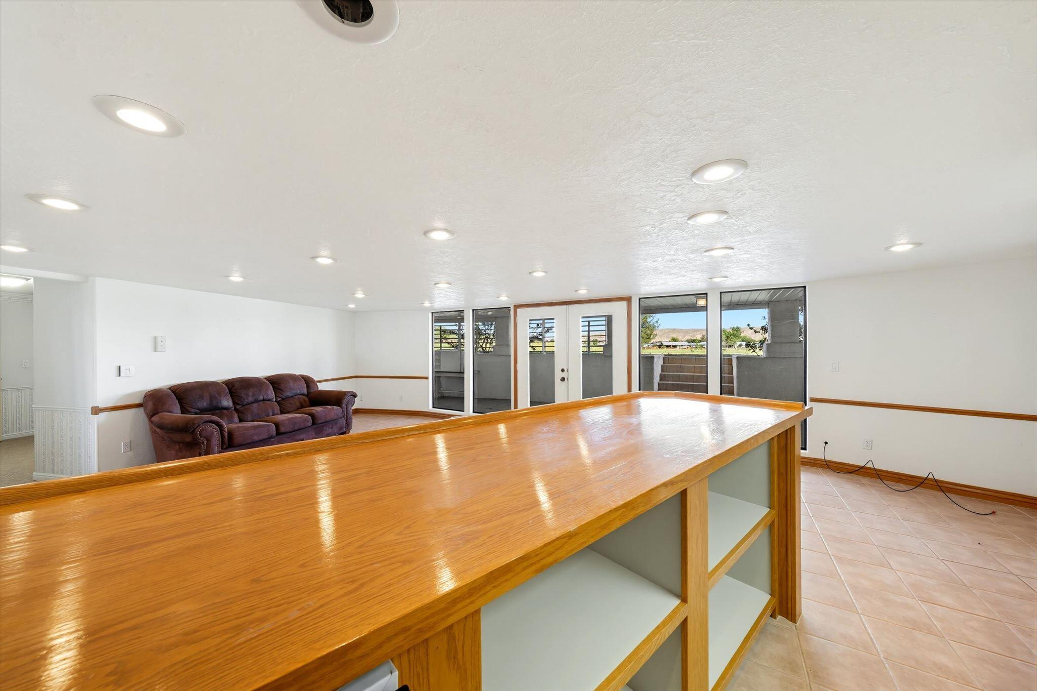 BLOOMINGTON COUNTRY CLUB - Residential
