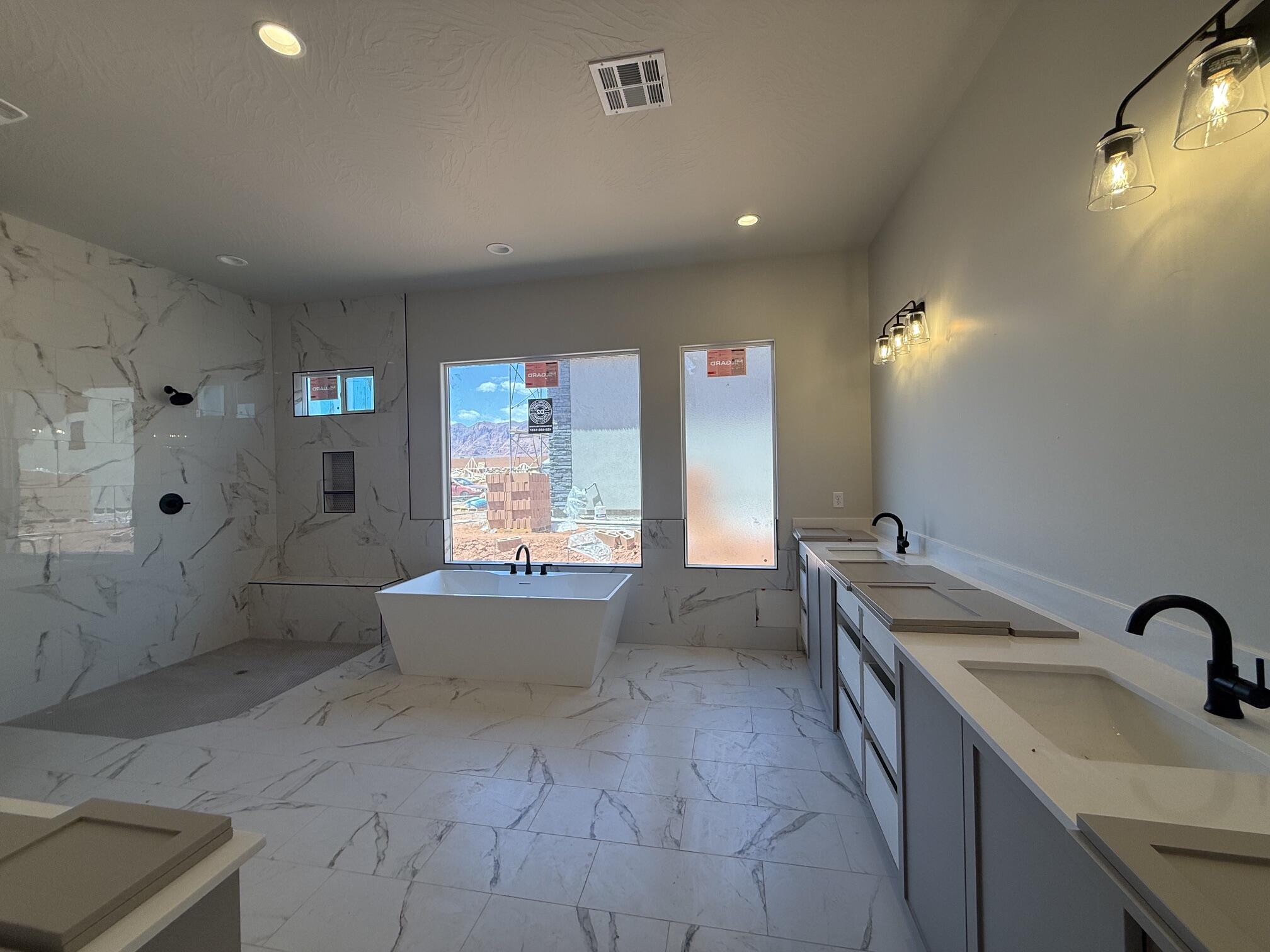 ONYX CANYON - Residential