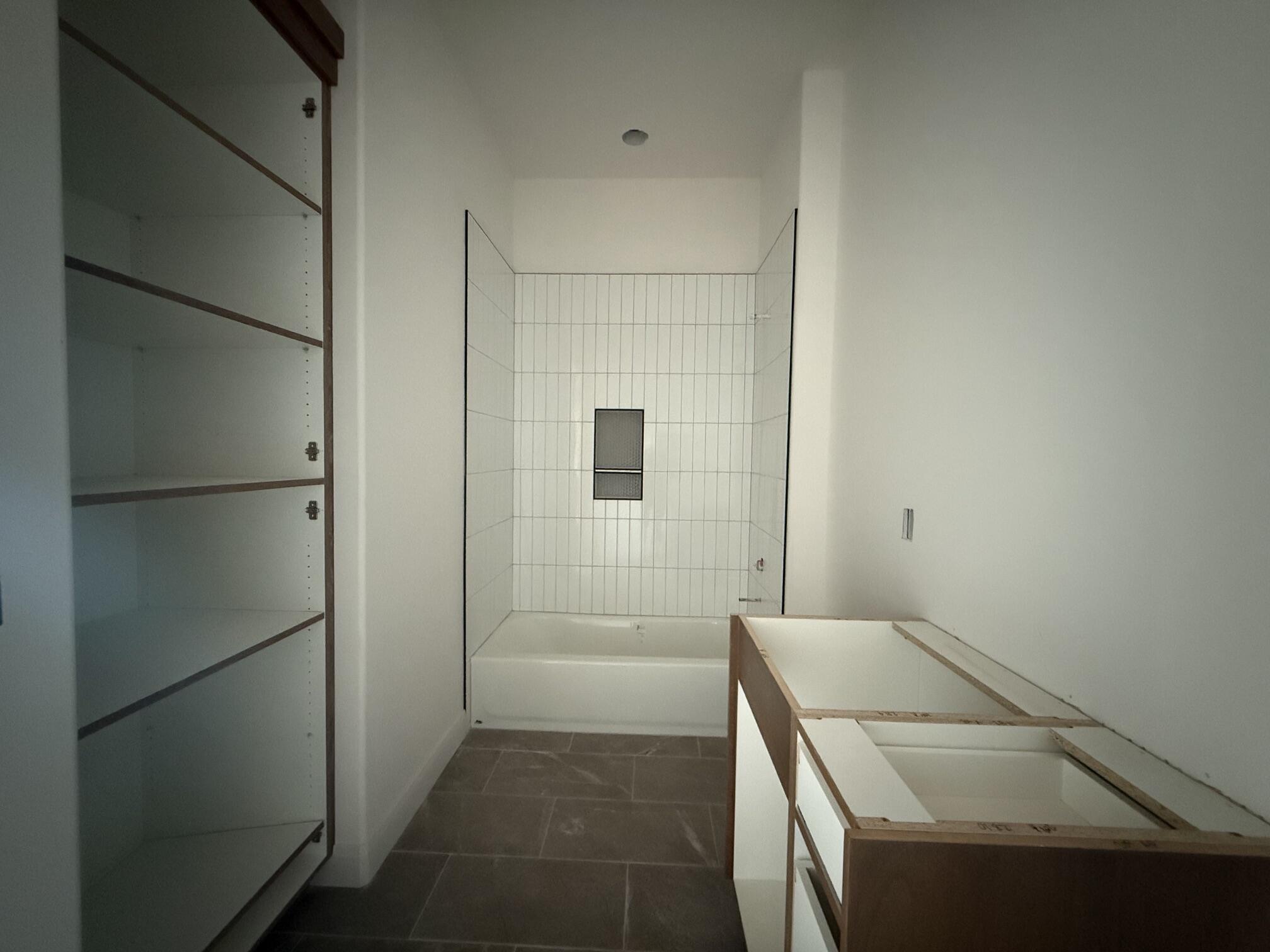 ONYX CANYON - Residential