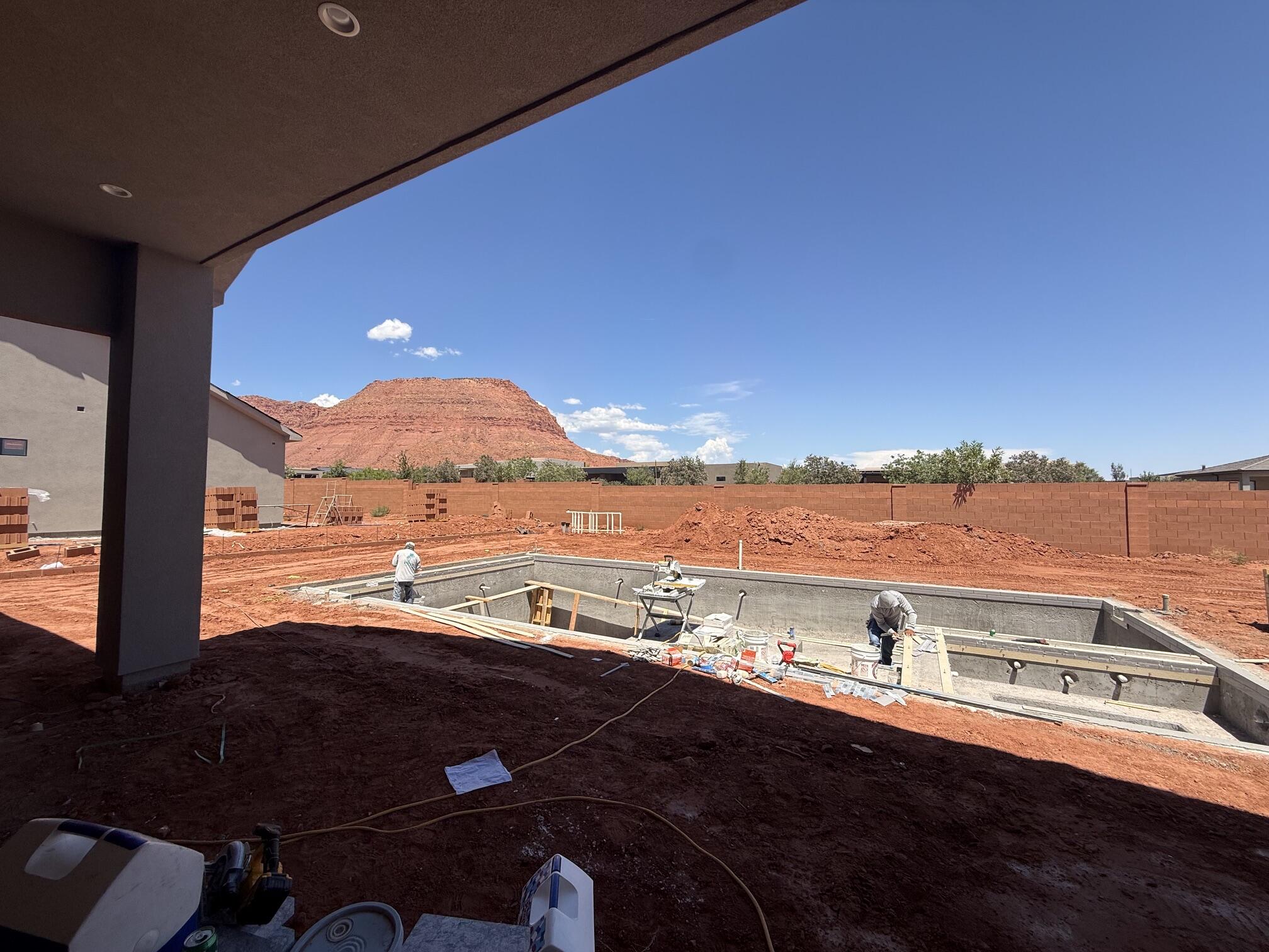 ONYX CANYON - Residential