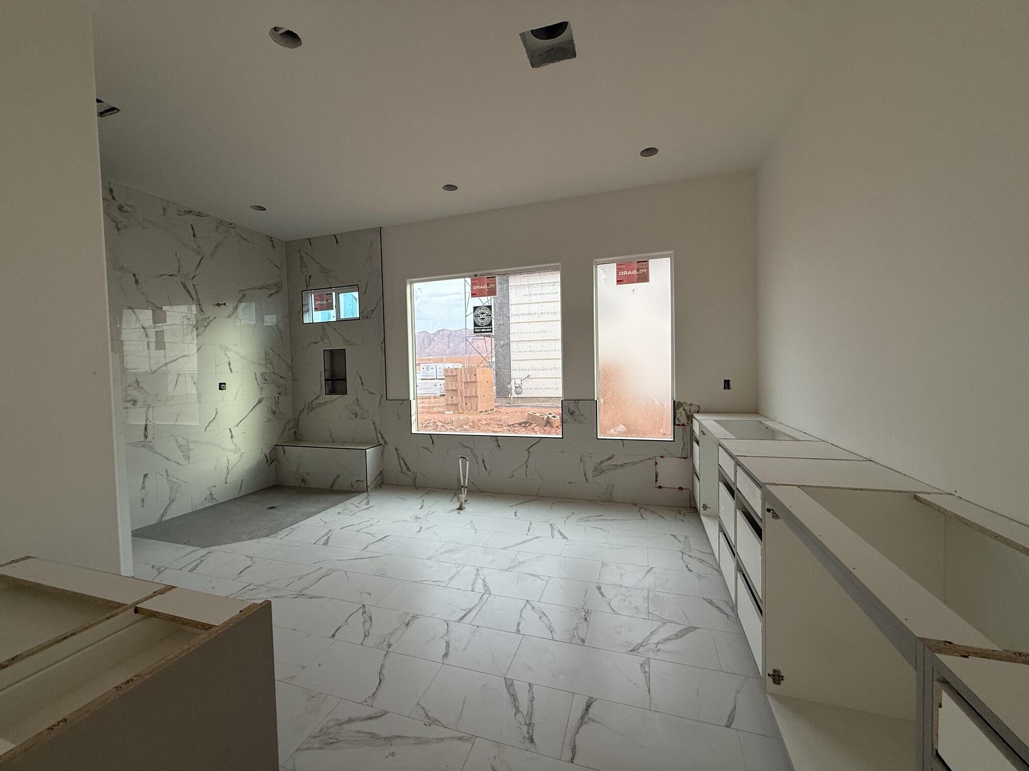 ONYX CANYON - Residential