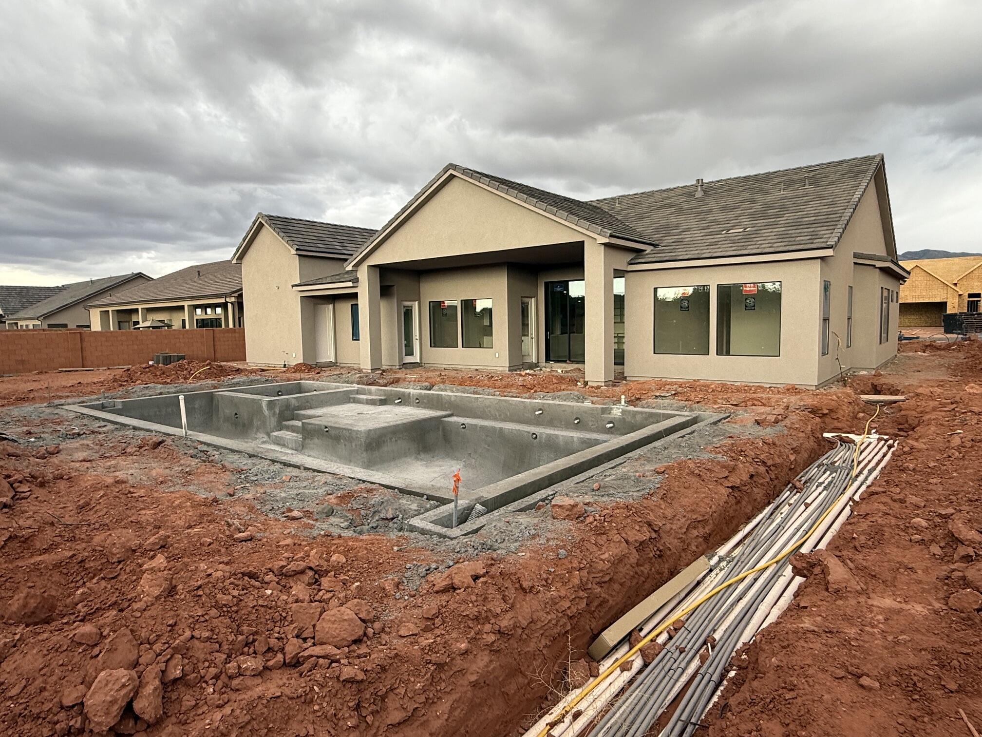 ONYX CANYON - Residential